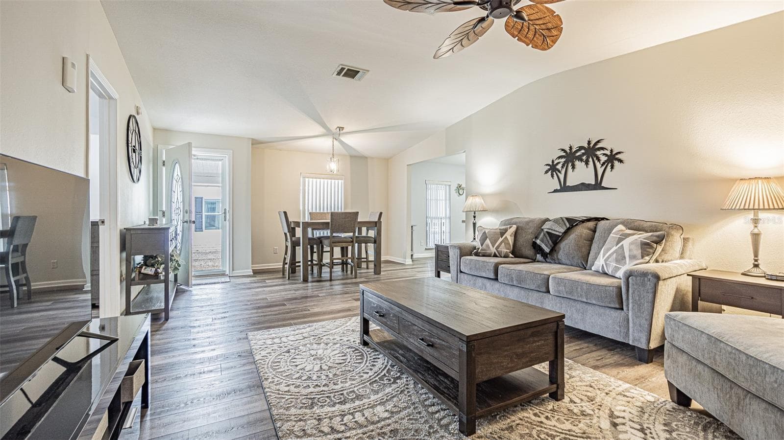37436 Lilly Bea Ave photo 2