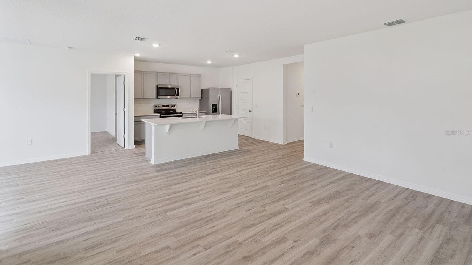 7876 Forrest Fox Way photo 2