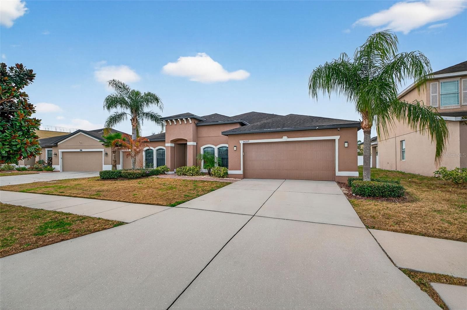 14227 Alistar Manor Dr photo 2