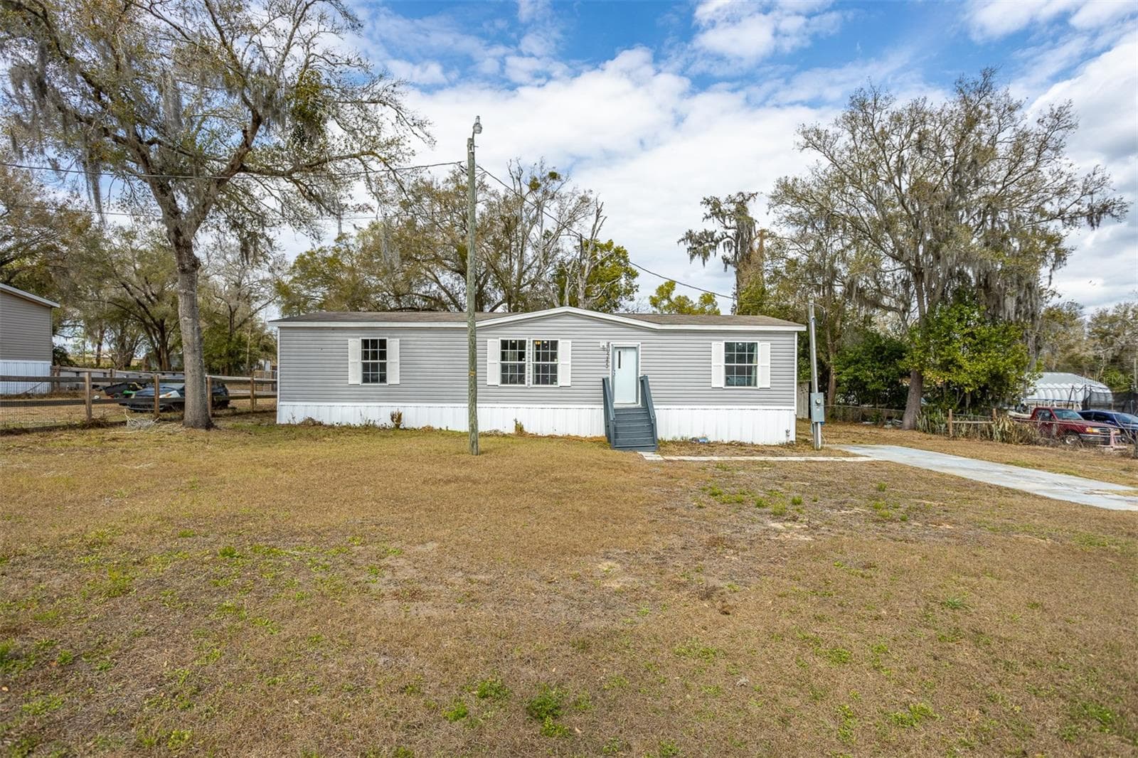 40545 Stewart Rd photo 3