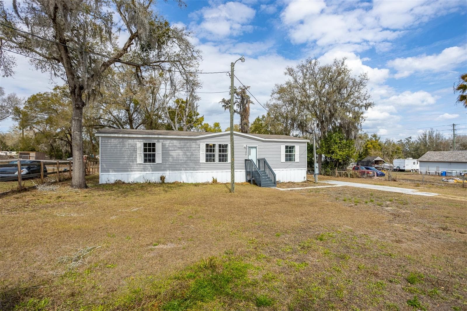 40545 Stewart Rd photo 4