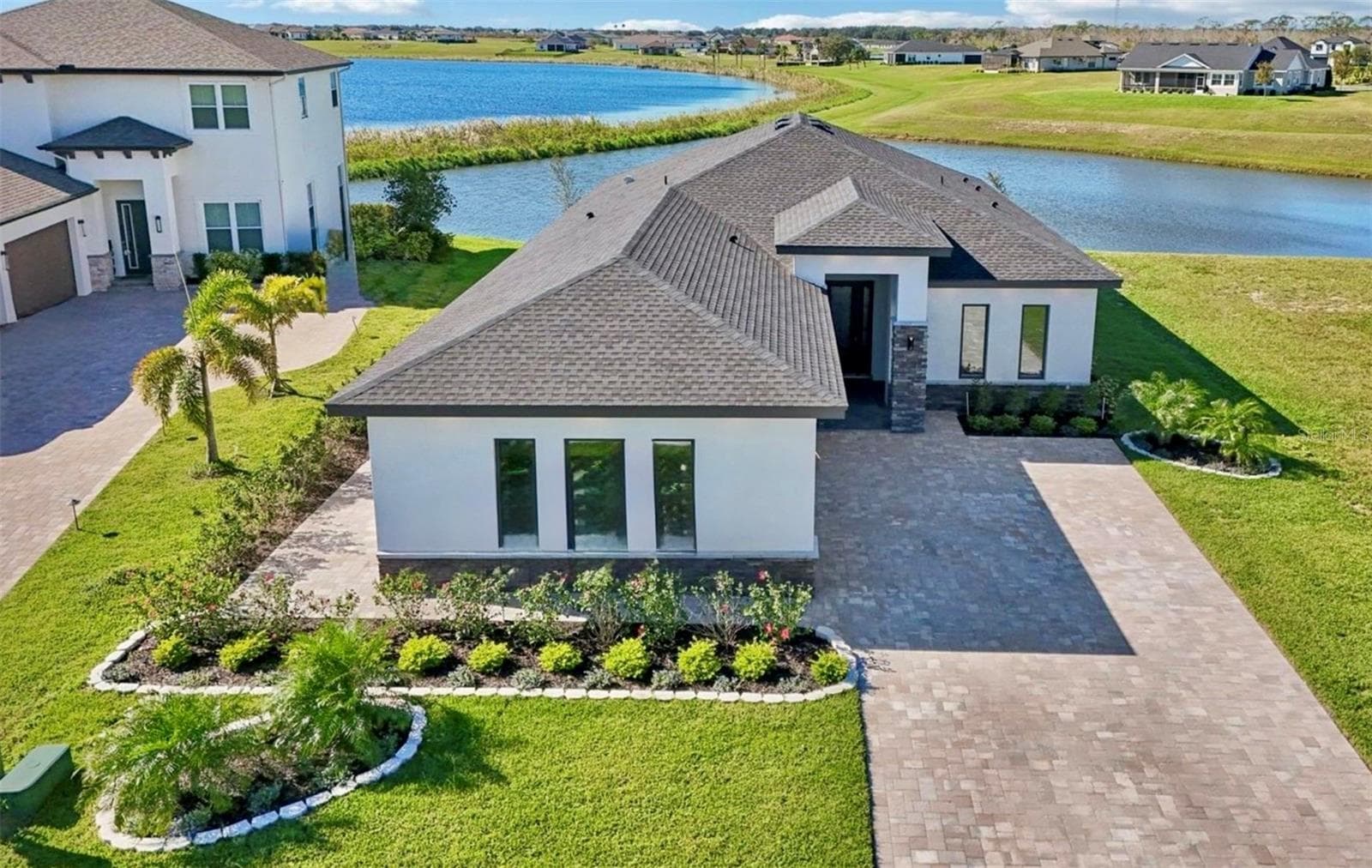 224 Valencia Ridge Dr photo 4