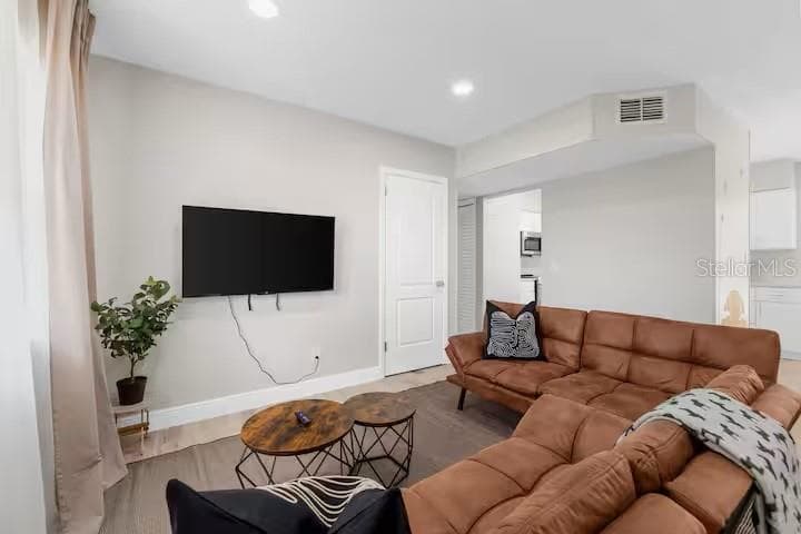 8215 Quail Rd photo 3