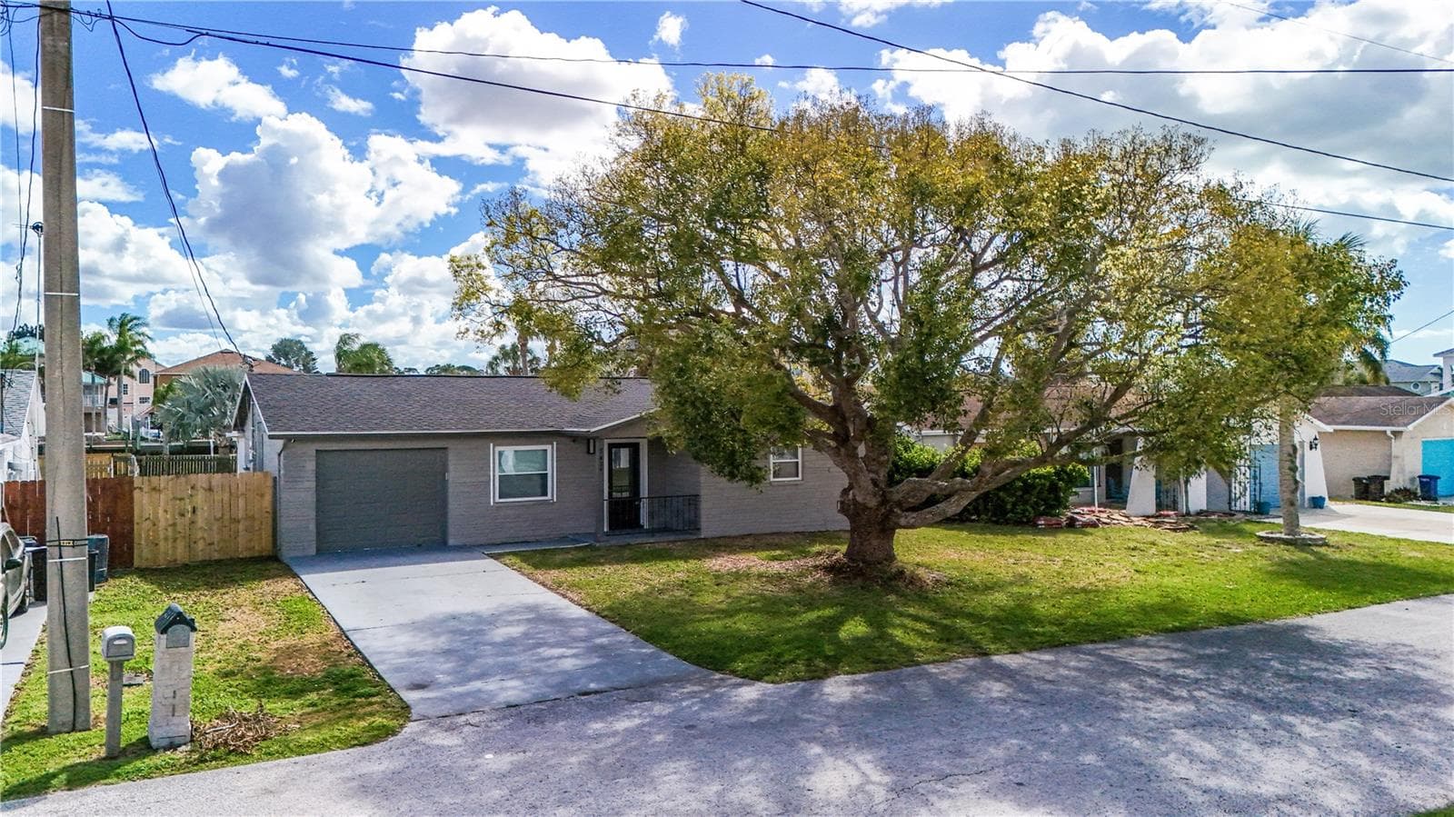 7434 Mako Dr photo 2