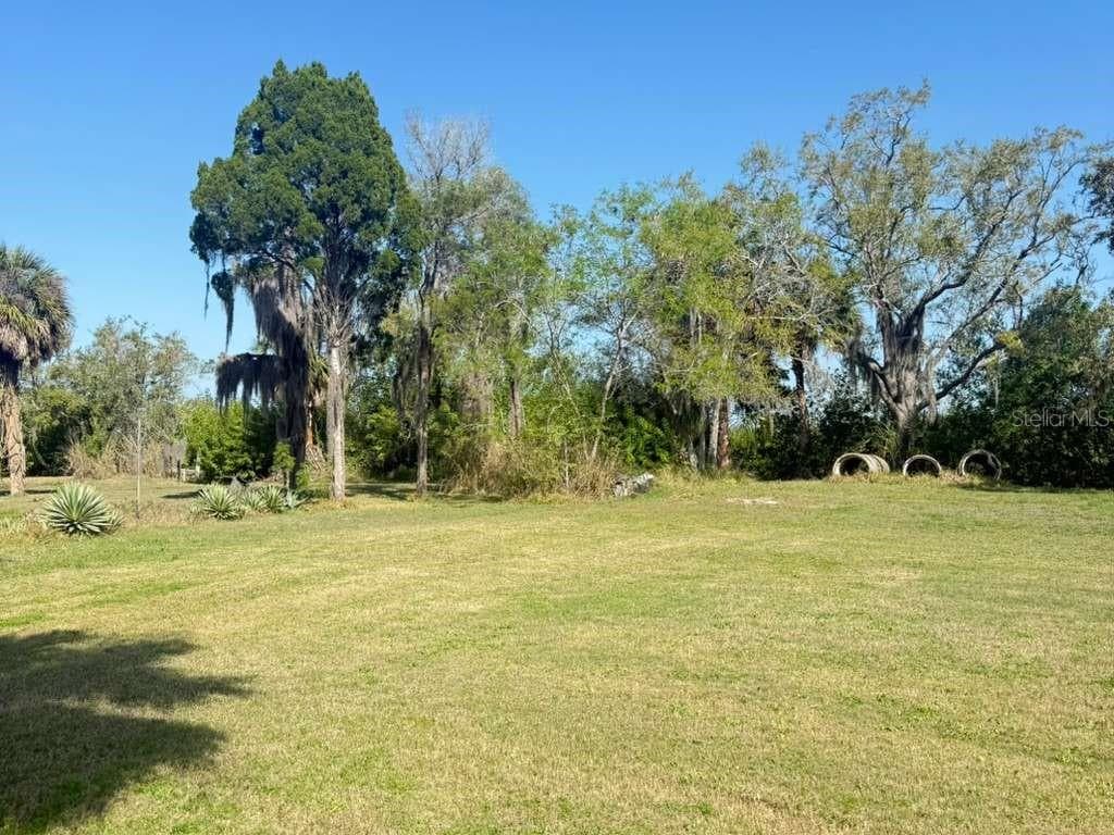4858 Troydale Rd photo 2
