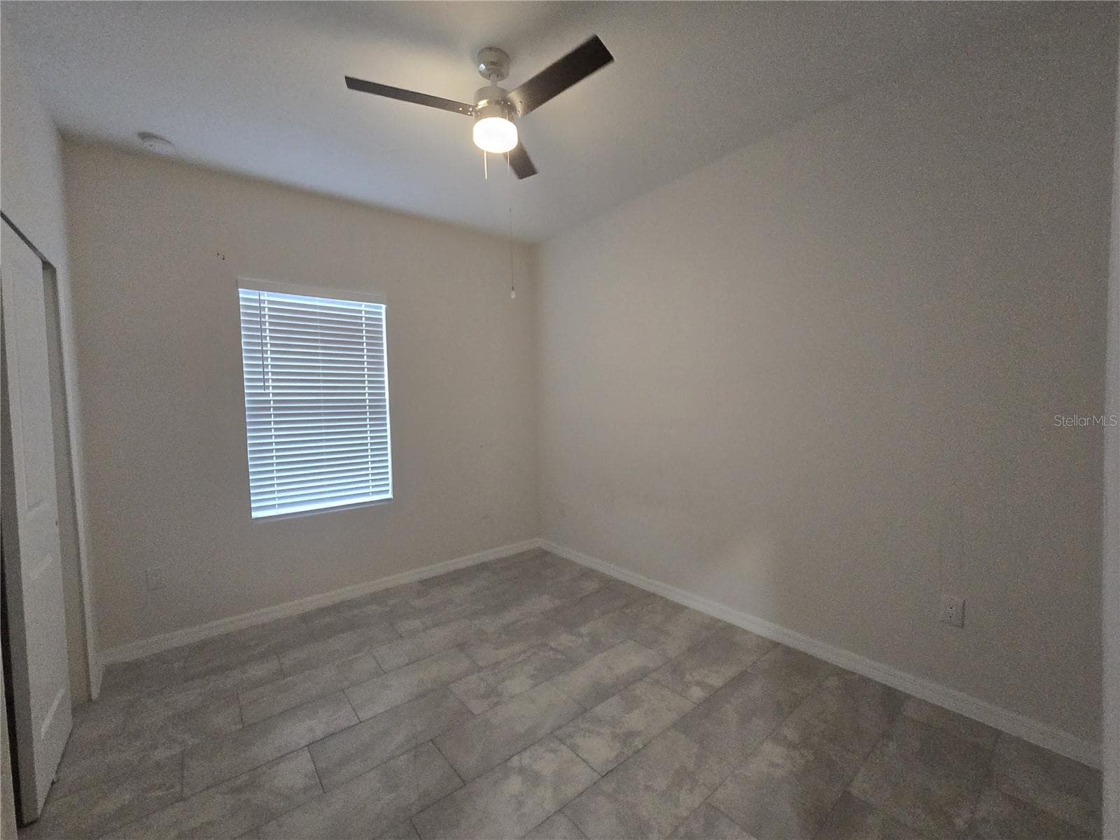 2025 Dunbar St photo 5