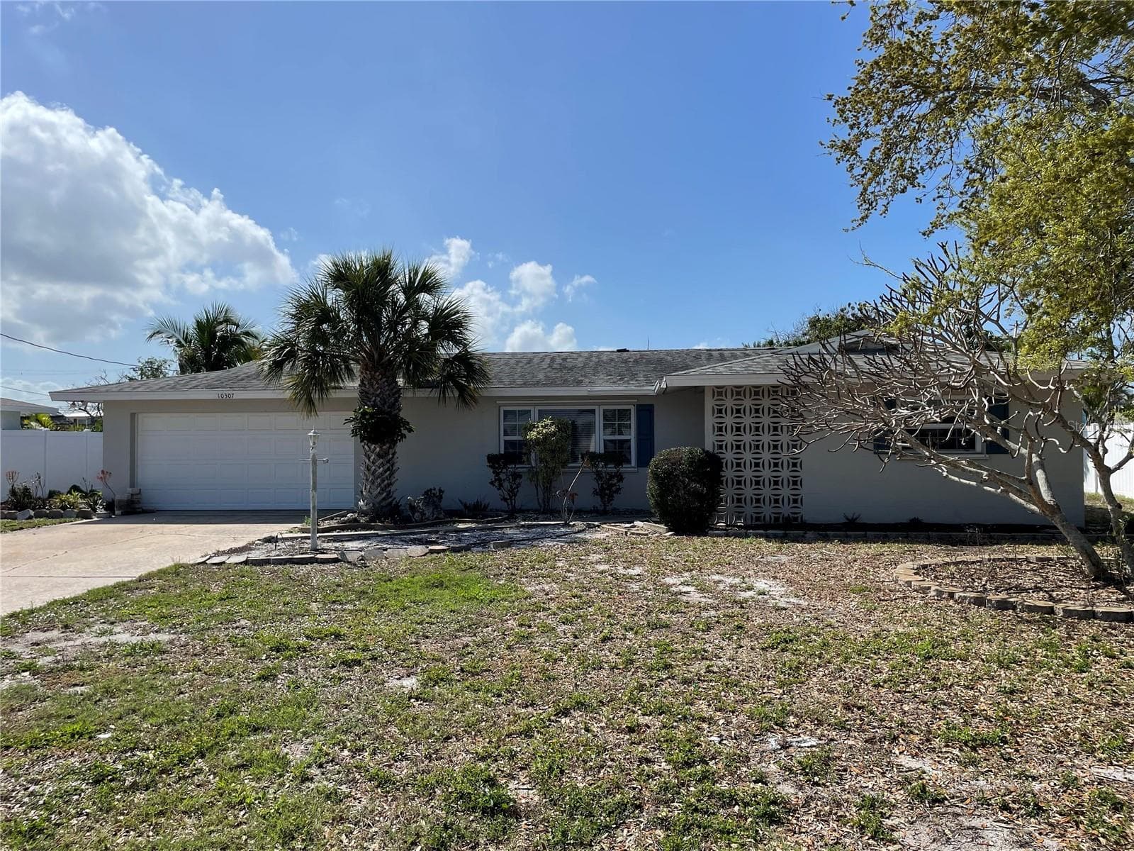 10307 Sandpiper Rd W photo 2
