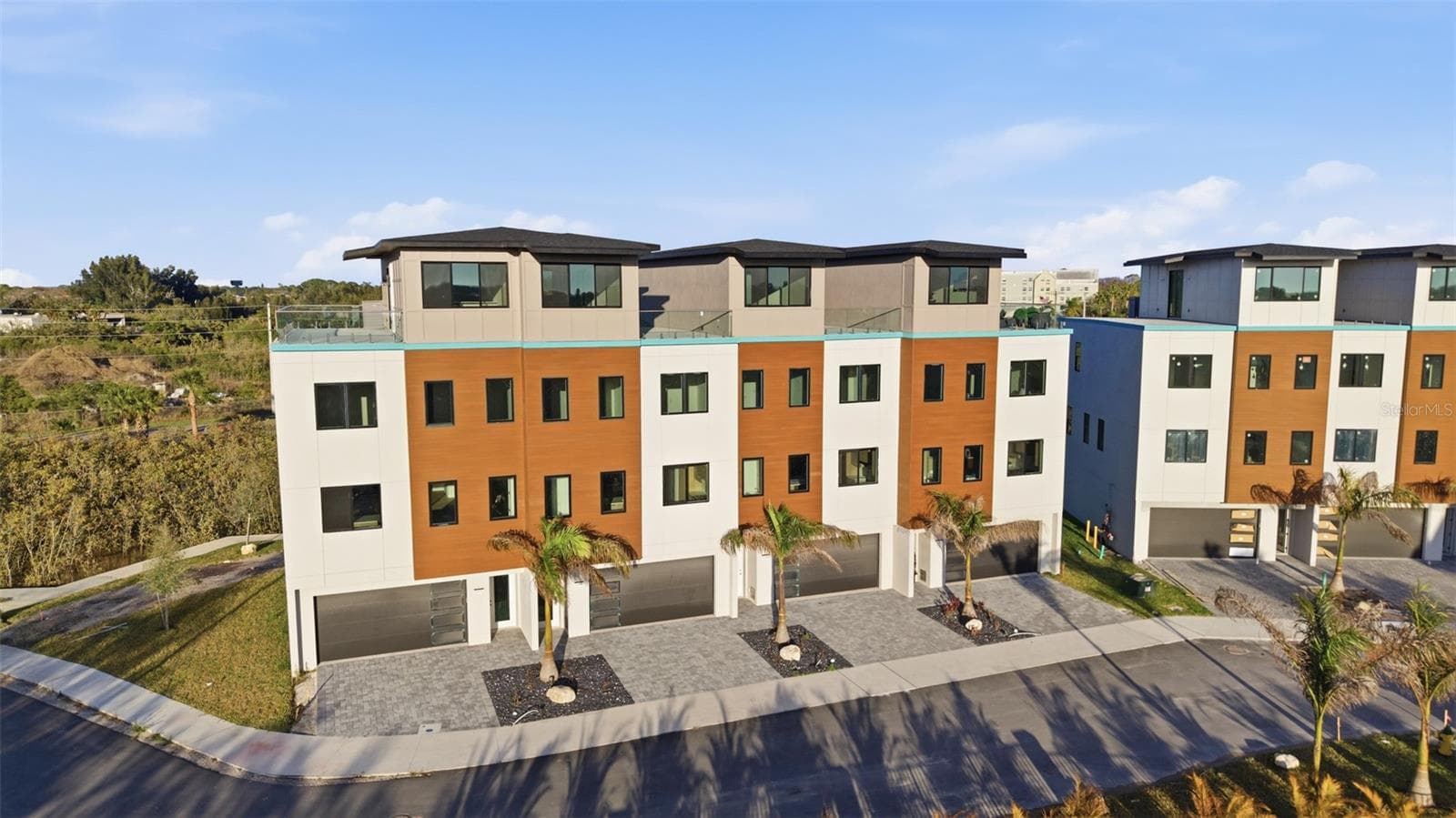 5968 Aqua Reserve Blvd photo 2