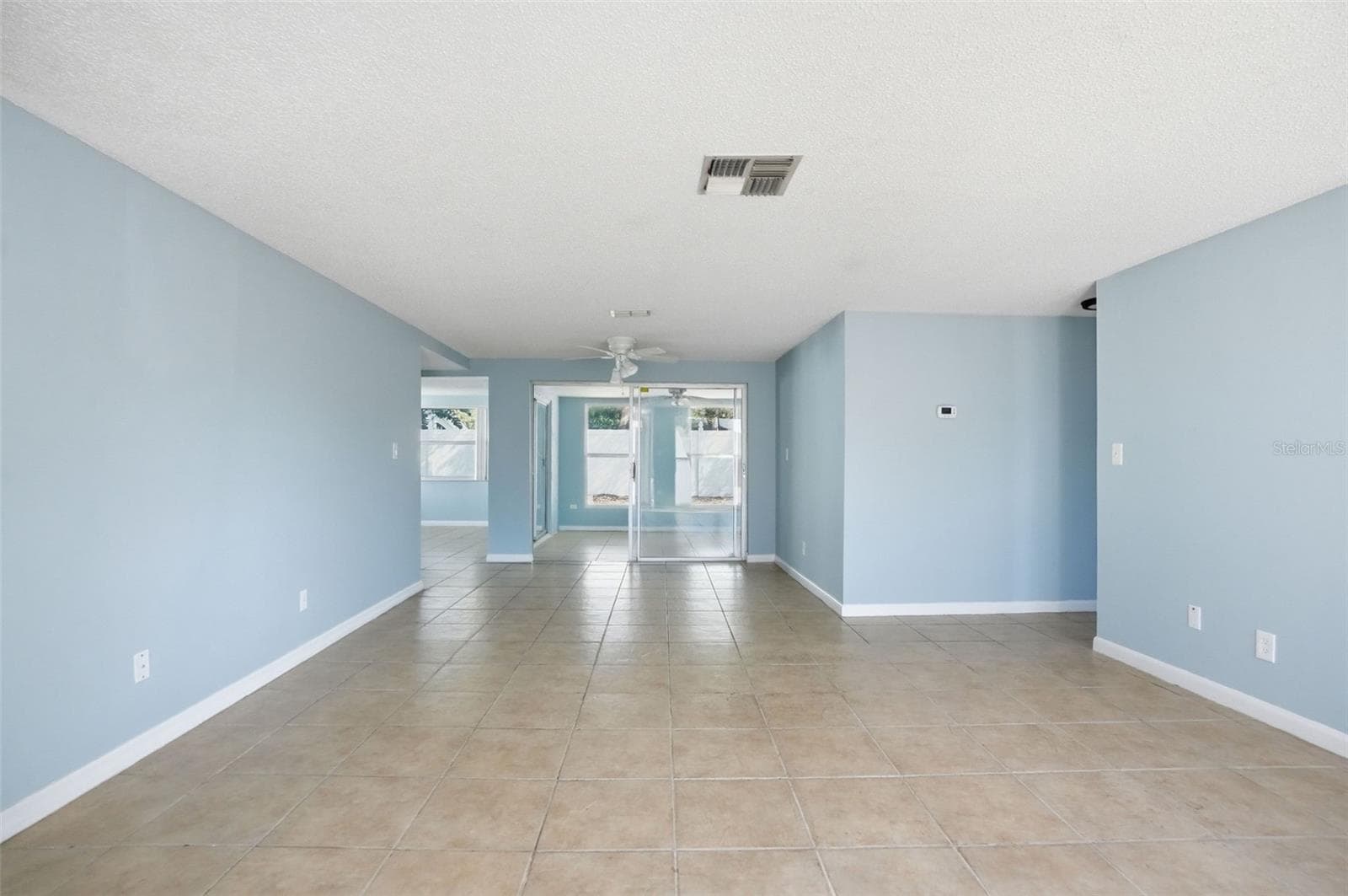 7427 Fireside Dr photo 4