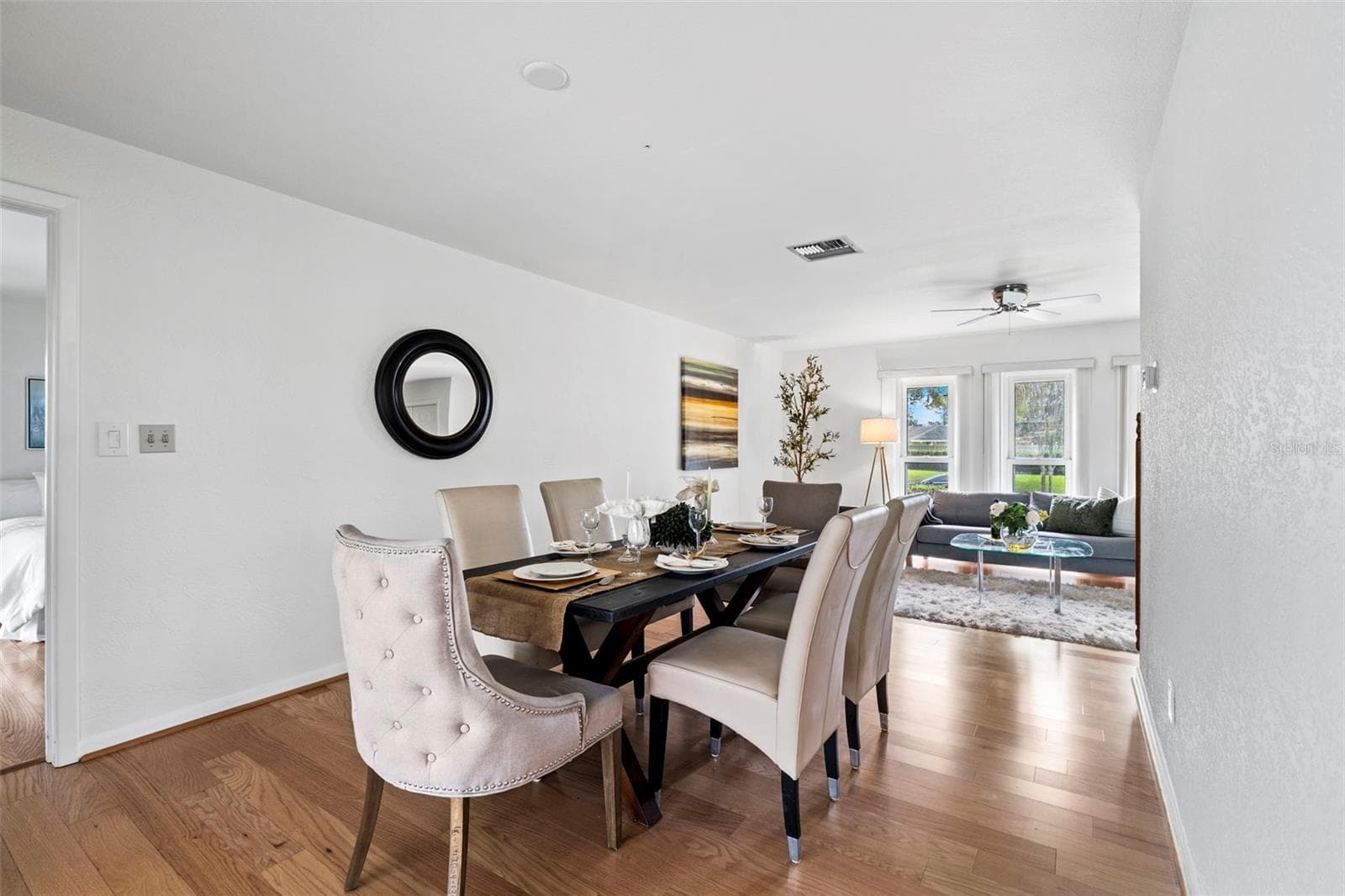 511 Riviera Bay Dr NE photo 4
