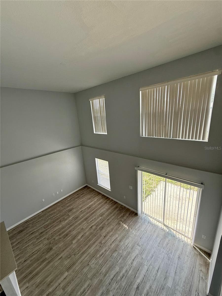 5445 Chandler Dr photo 3