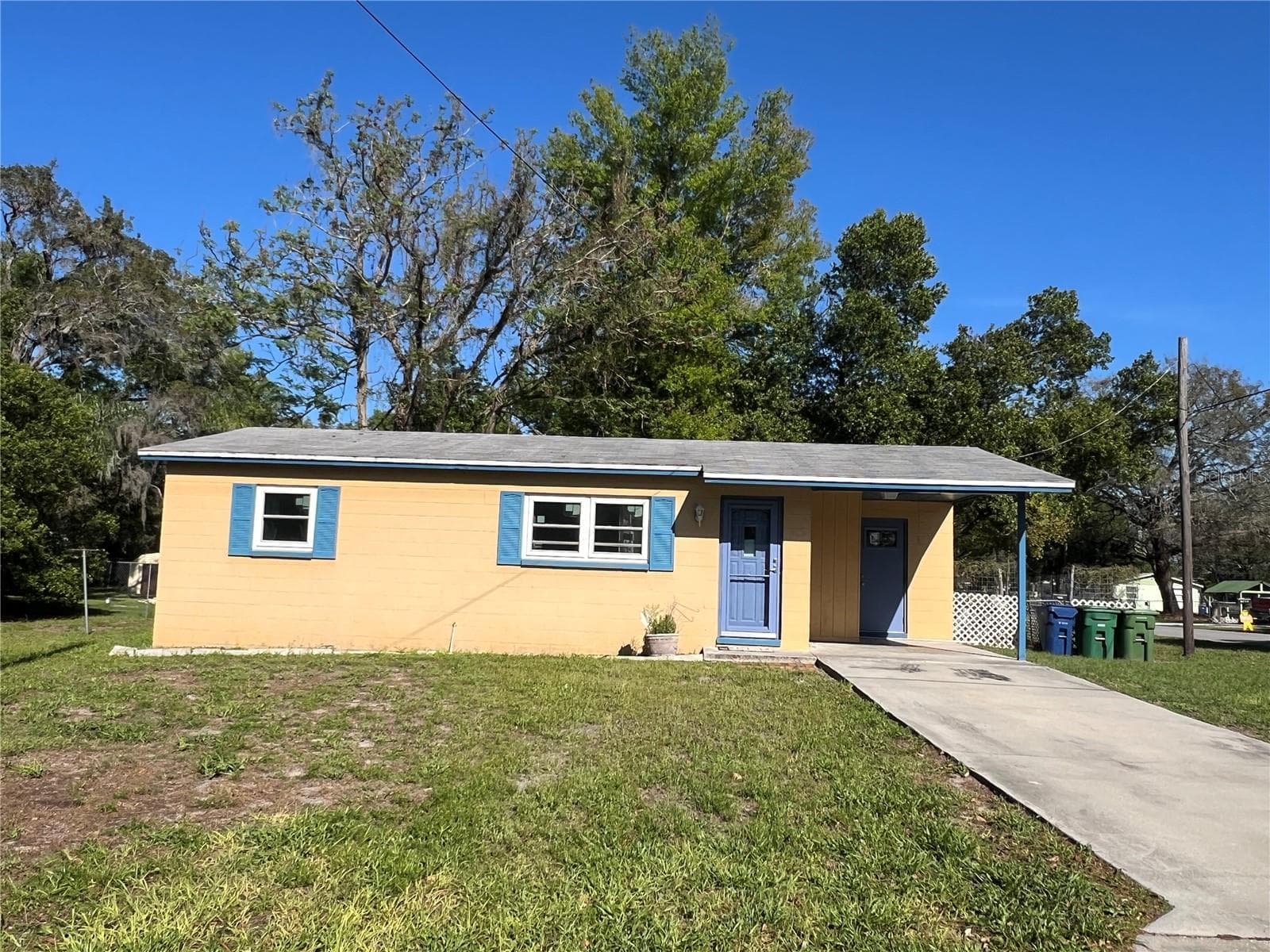 1602 E Annona Ave photo 2