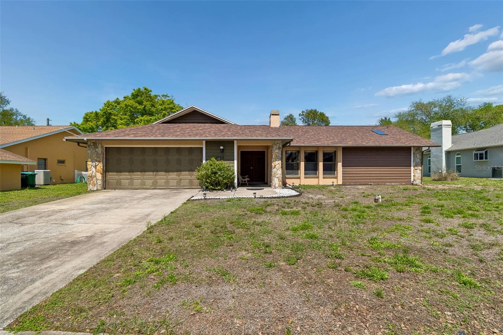 1039 Northridge Dr photo 2