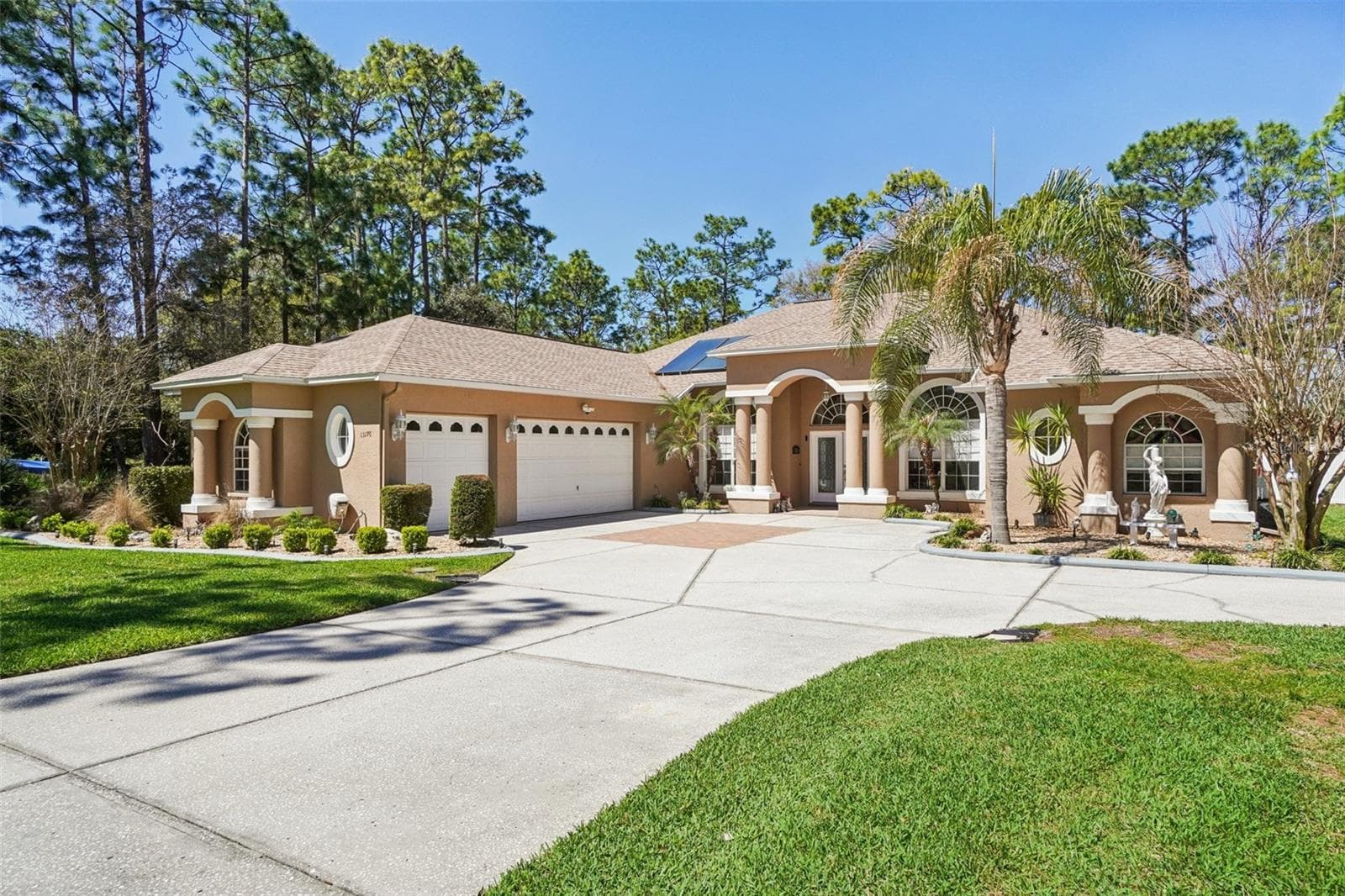 13176 Cooper Rd photo 2