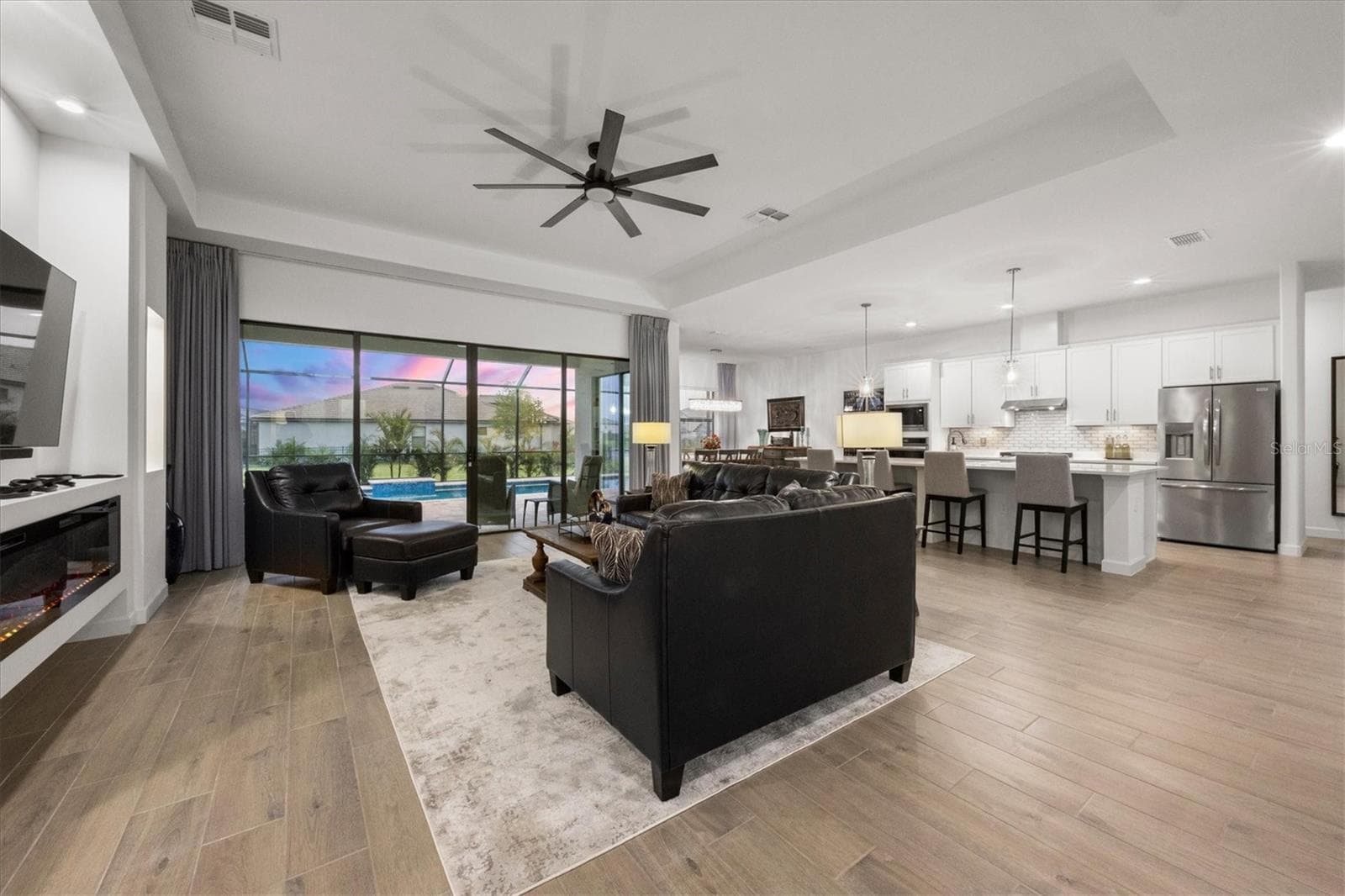 15306 Golden Beam Pl photo 3