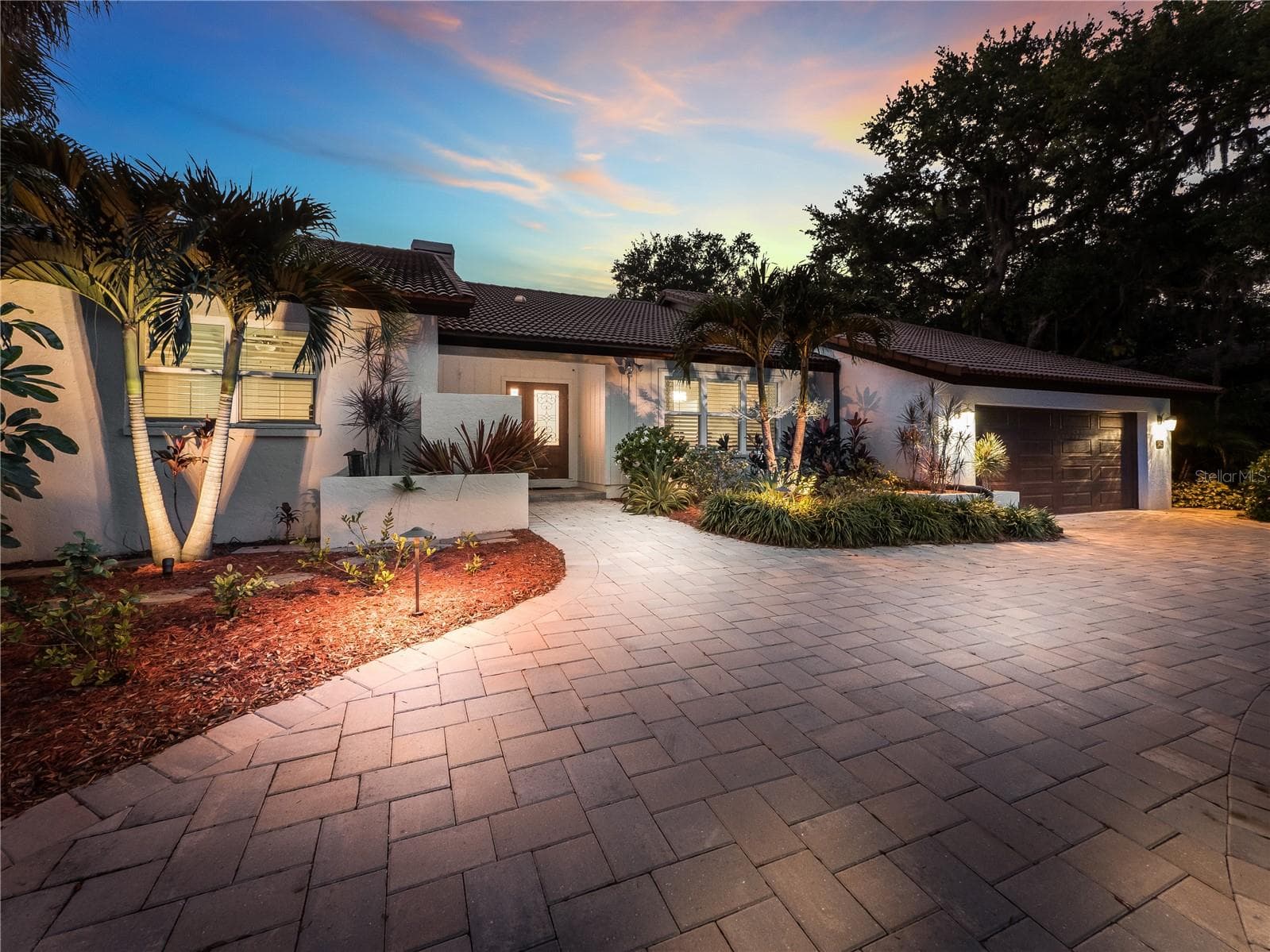 5231 Siesta Cove Dr photo 3