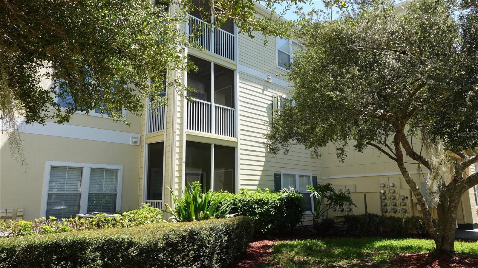 18281 Bridle Club Dr photo 2