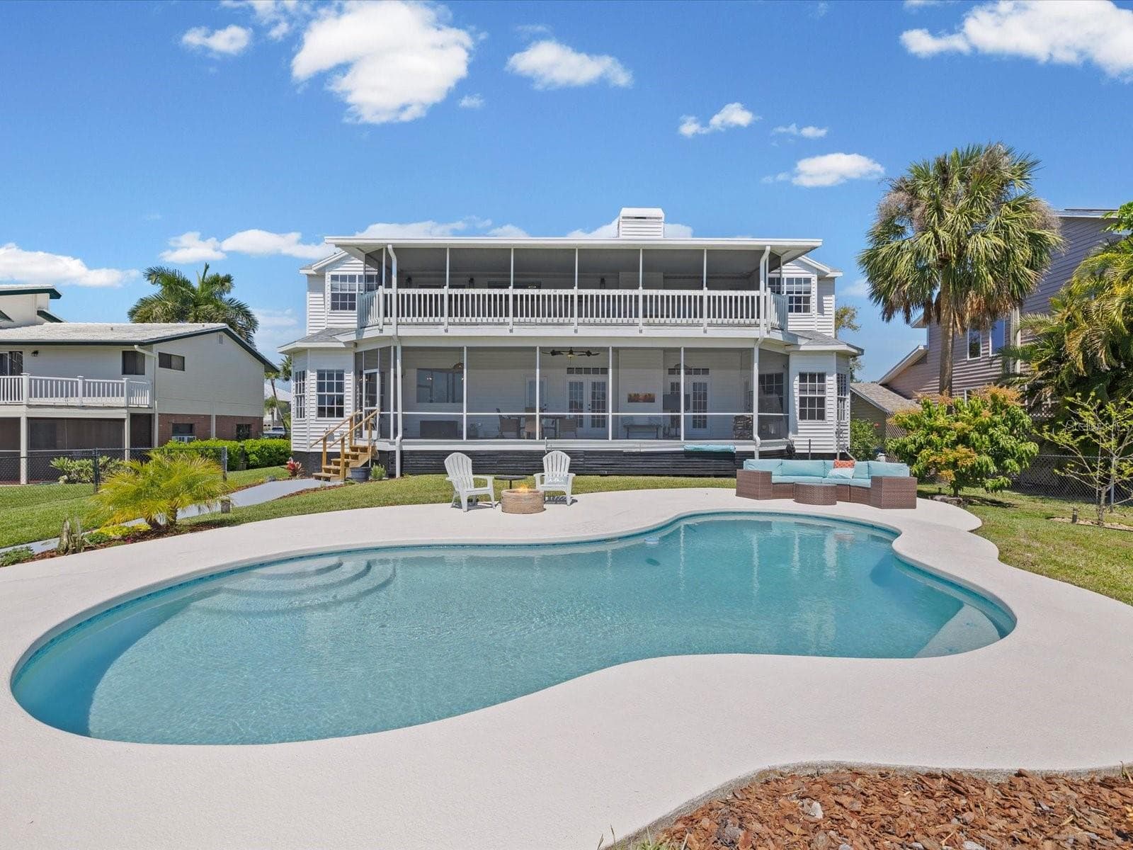 1414 Deirdre Dr photo 3
