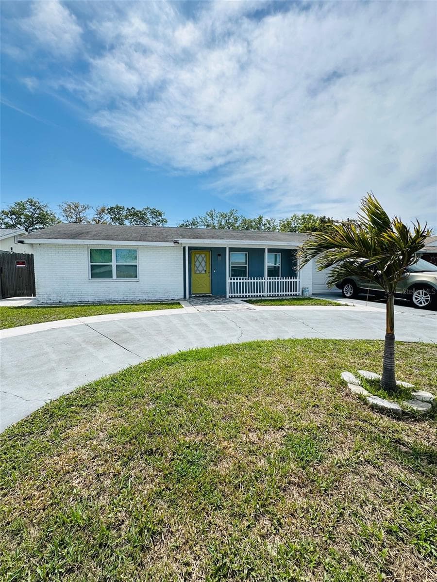 6310 Westport Dr photo 2
