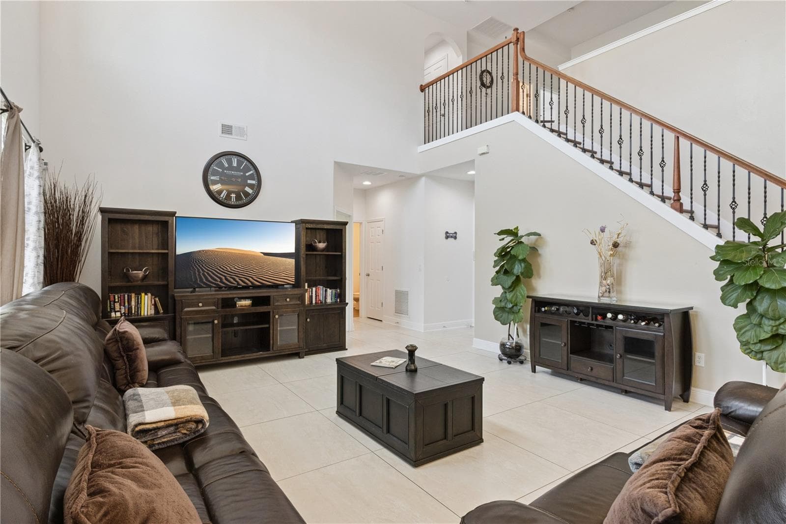3979 Sunset Lake Dr photo 2