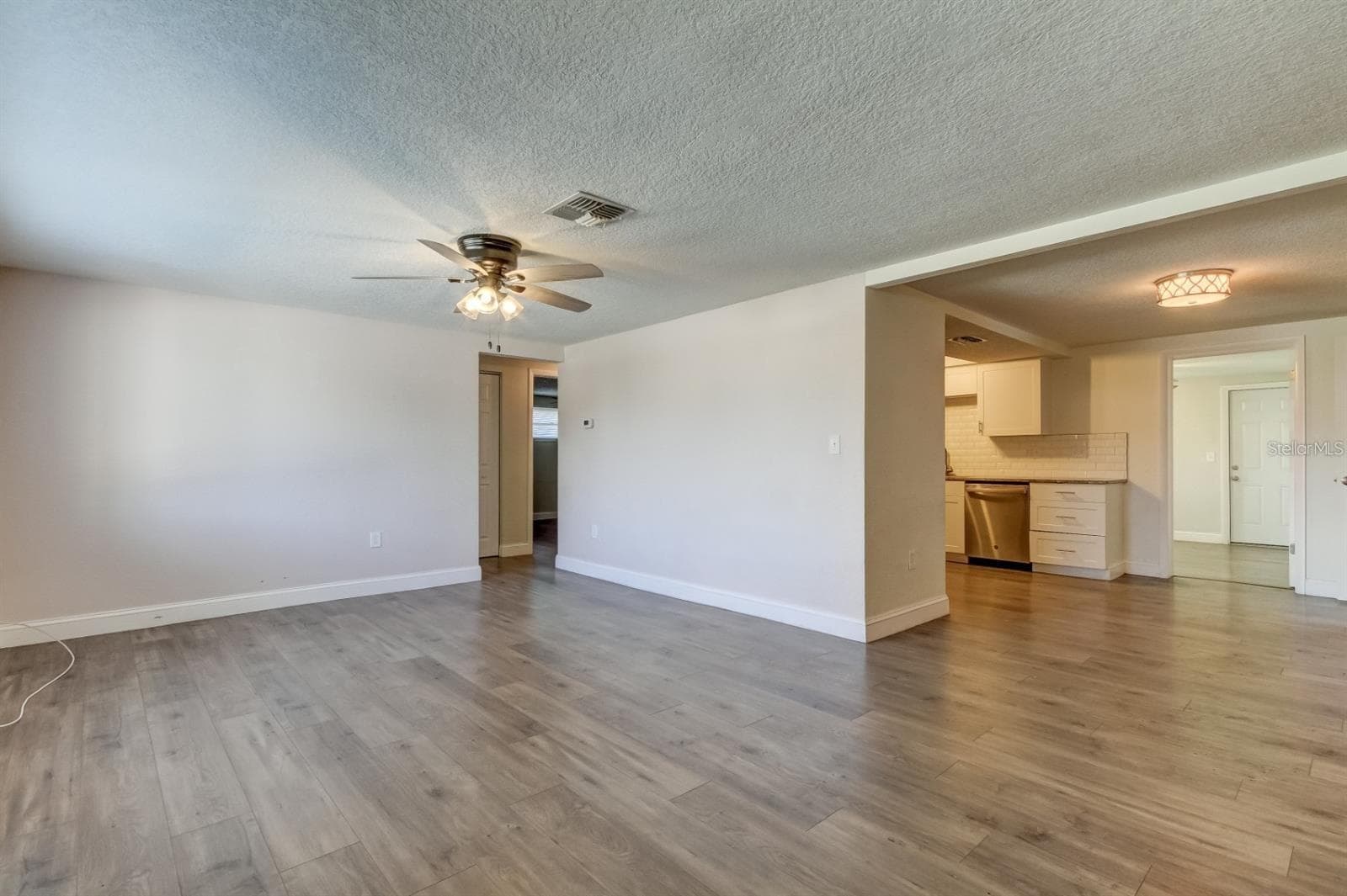 7144 Fairfax Dr photo 3