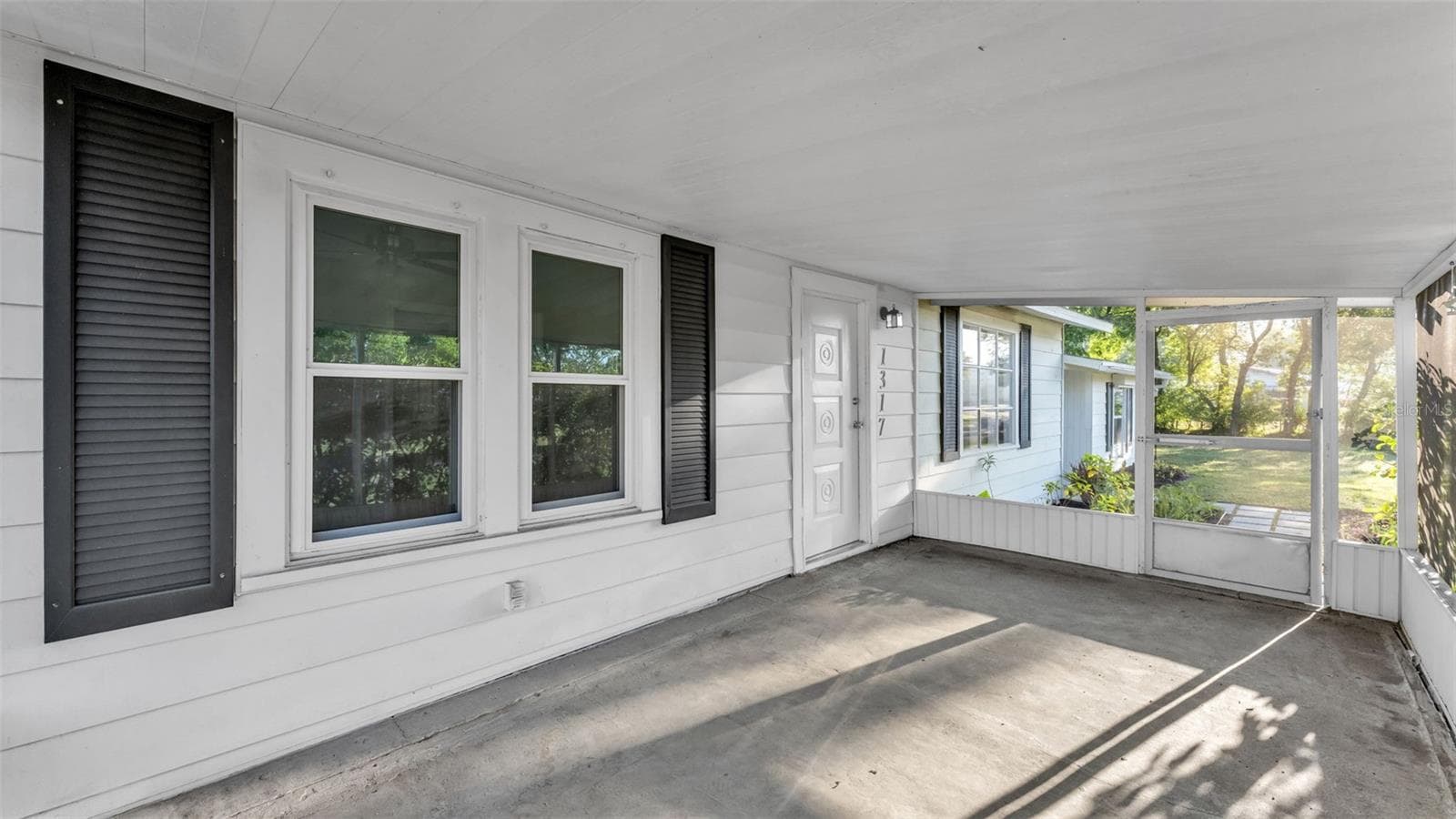 1317 W Belmar St photo 5