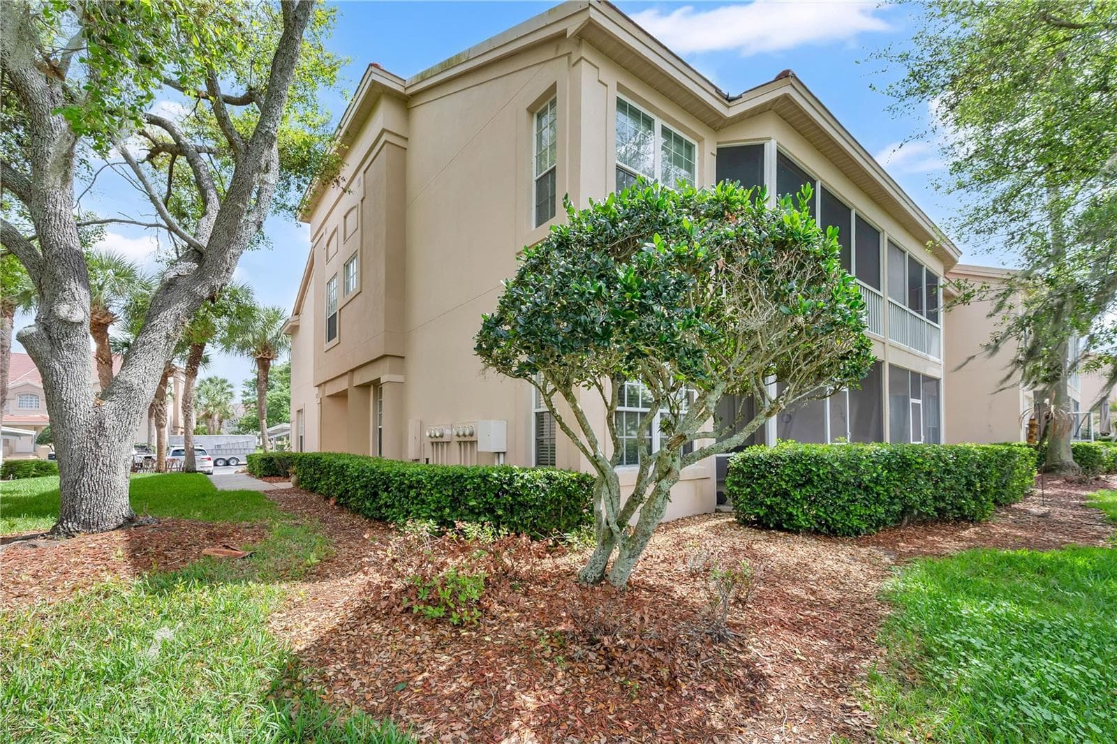 427 Enclave Pl #427 photo 2