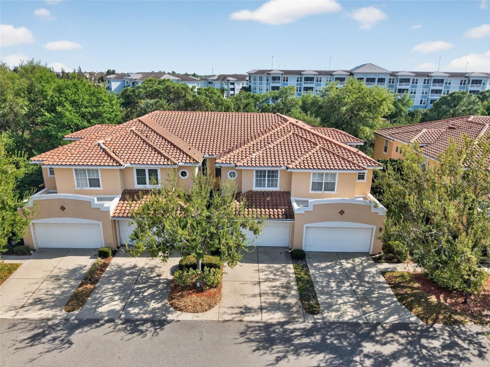 184 Valencia Cir photo 3