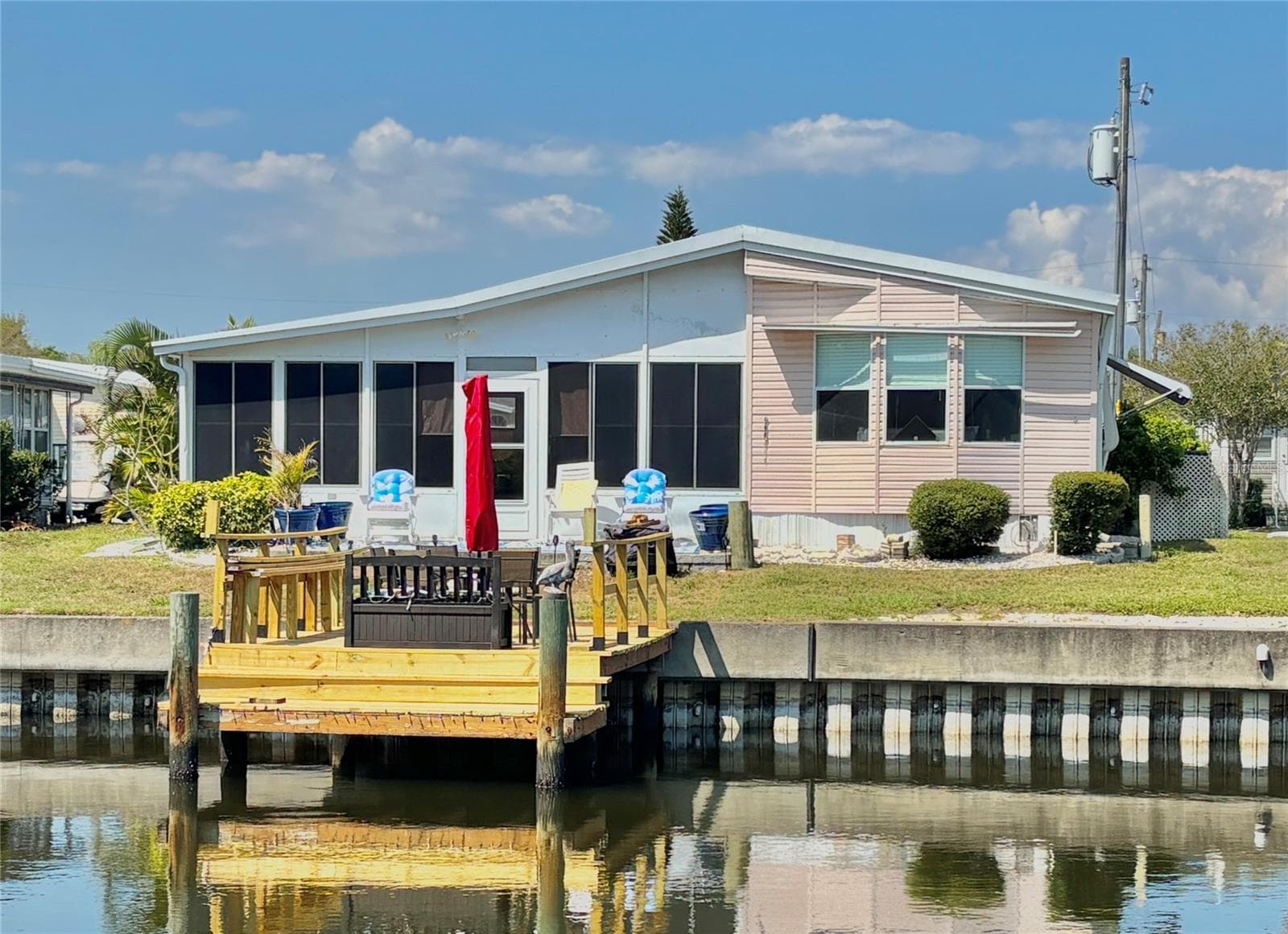 102 Americana CT NE #206 photo 2