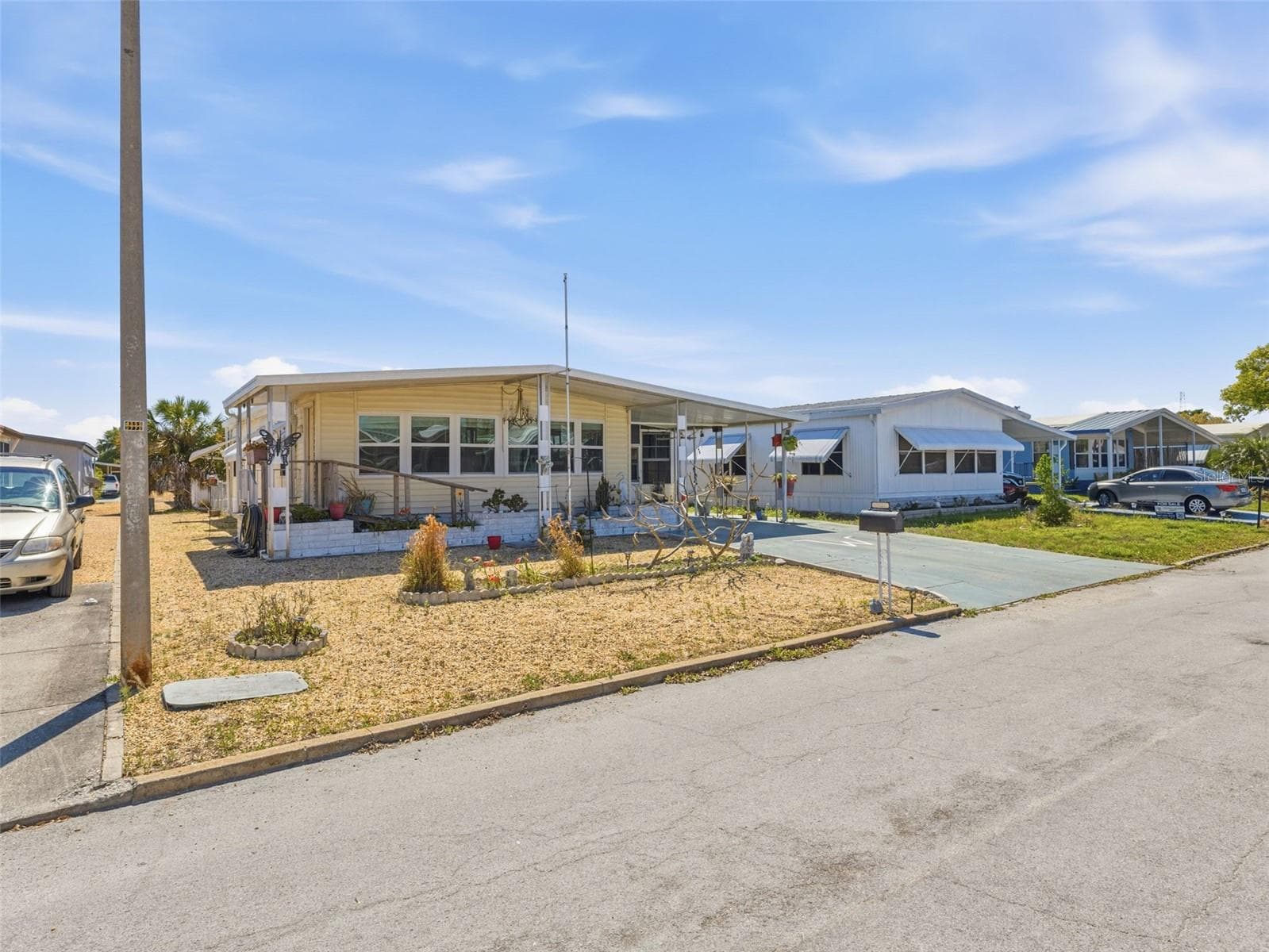 7402 Cascade Dr photo 2