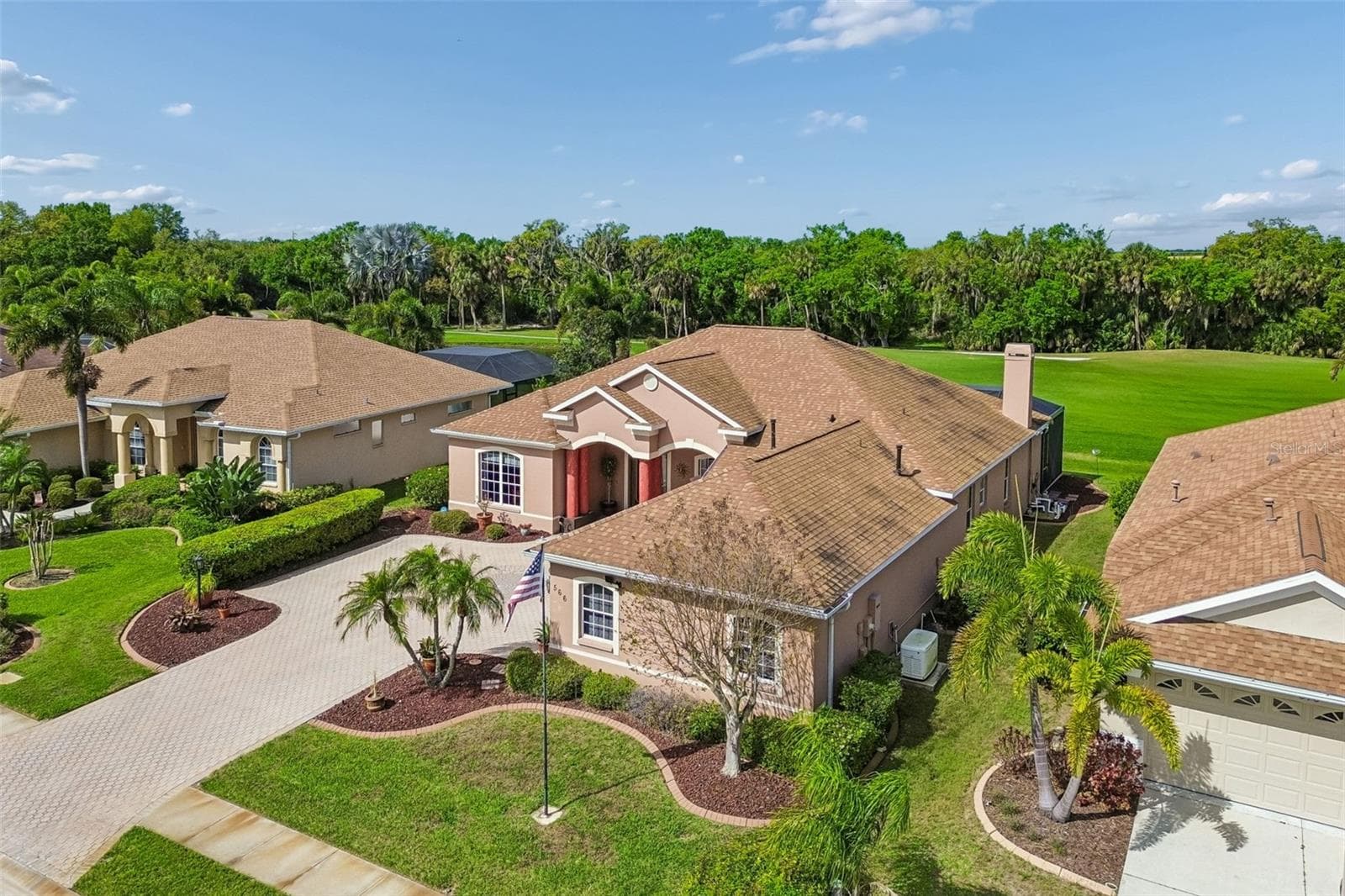 566 Planters Manor Way photo 3