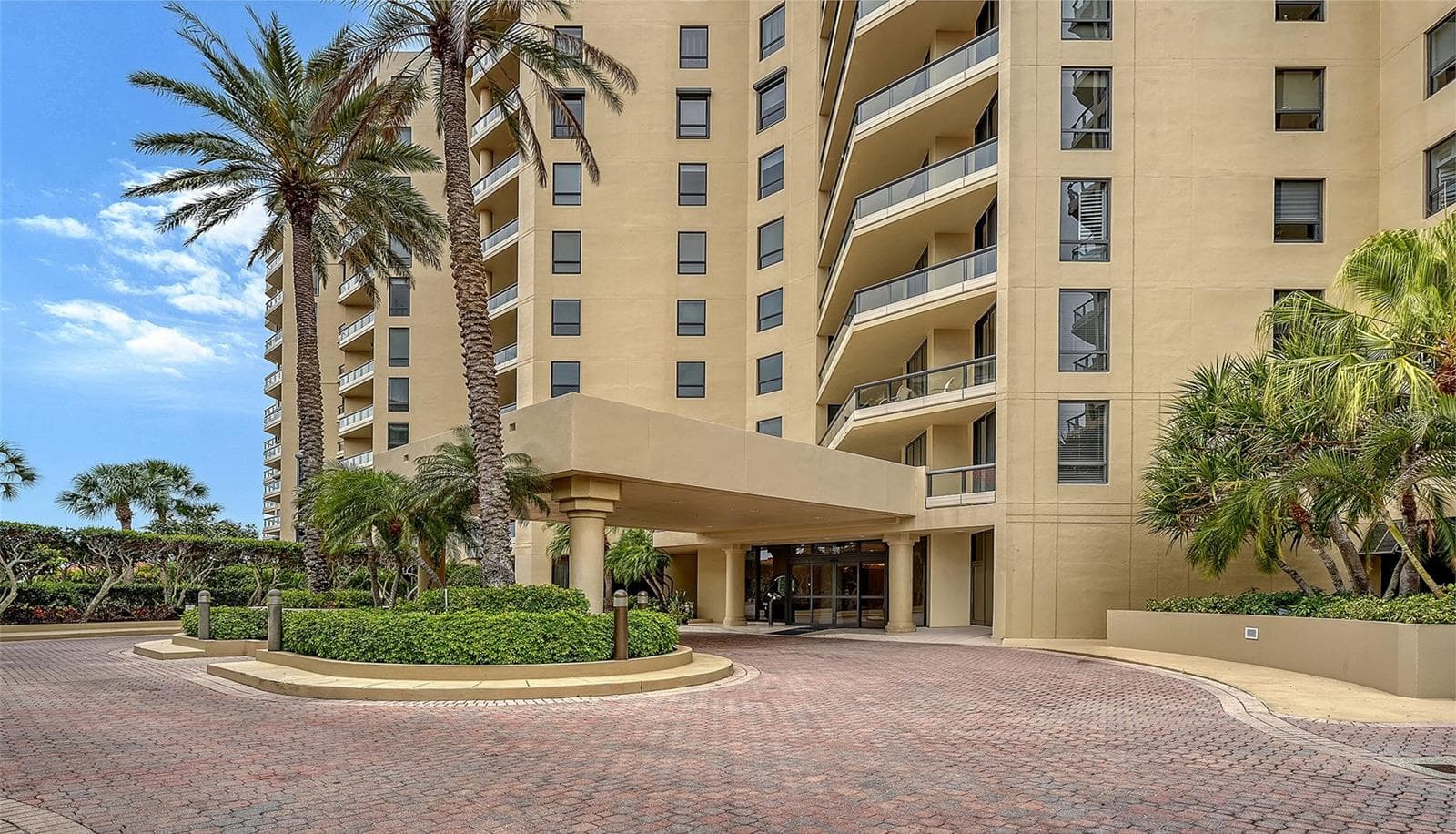 1281 Gulf Of Mexico Dr #111 photo 2