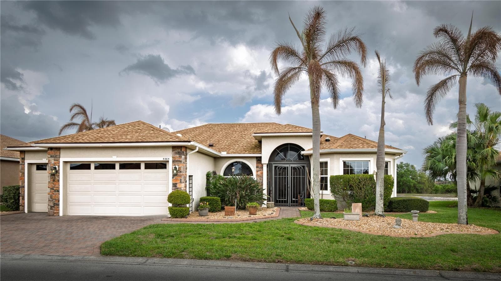5365 Hogan Ln photo 2