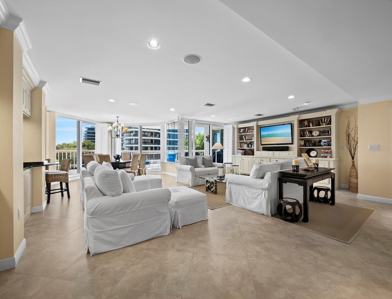 455 Longboat Club Rd #402 photo 2