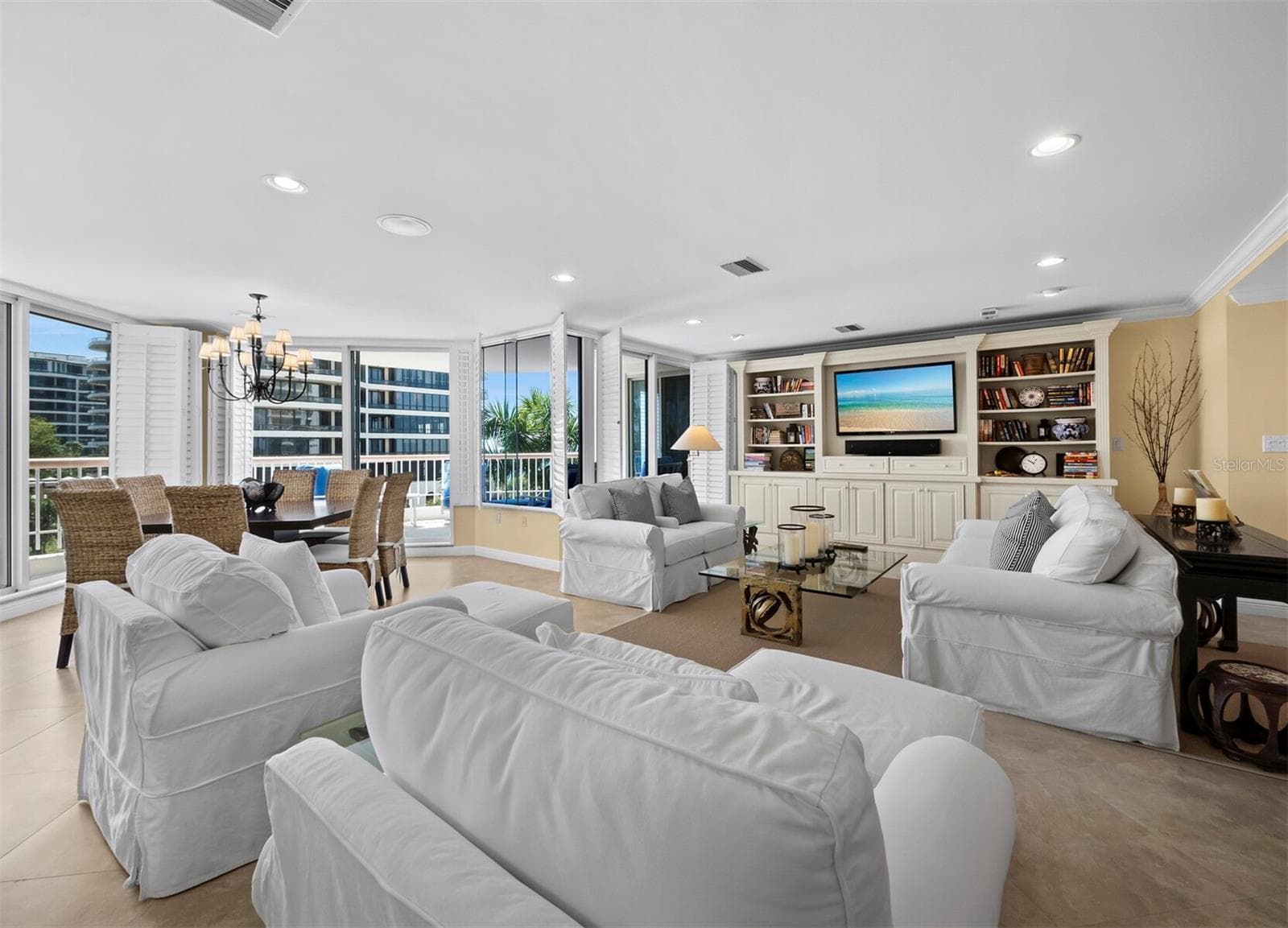 455 Longboat Club Rd #402 photo 3