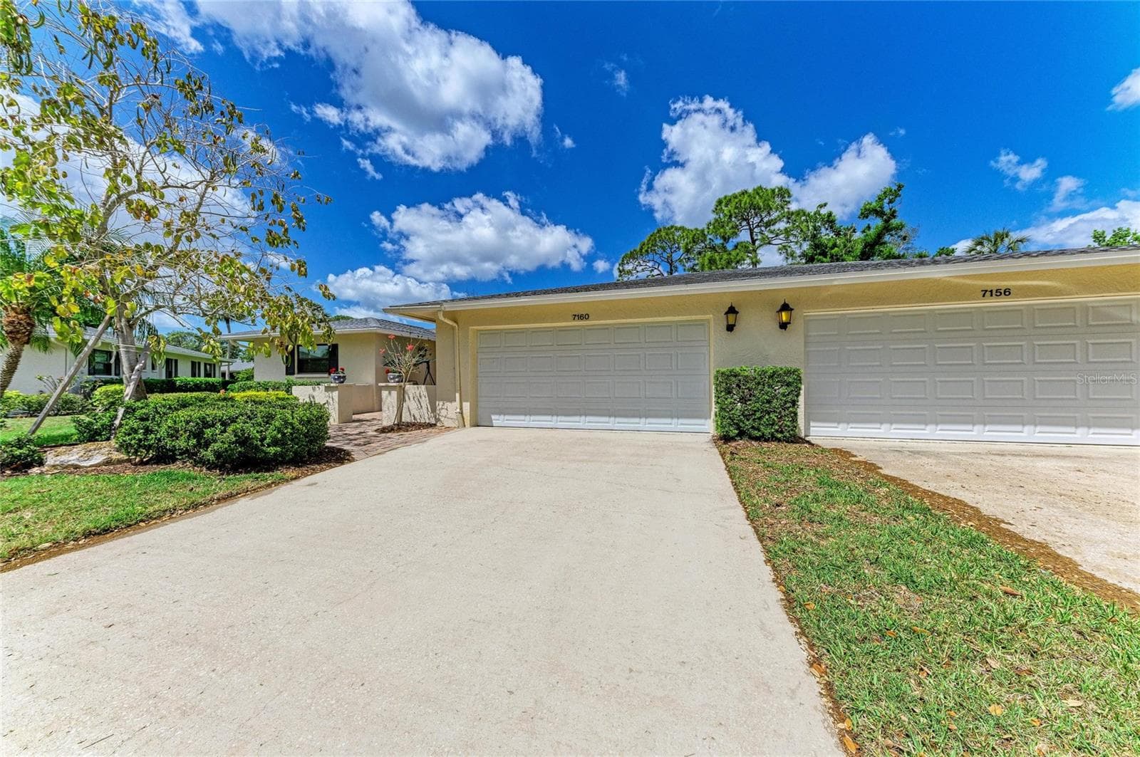 7160 Fairway Bend Cir photo 2