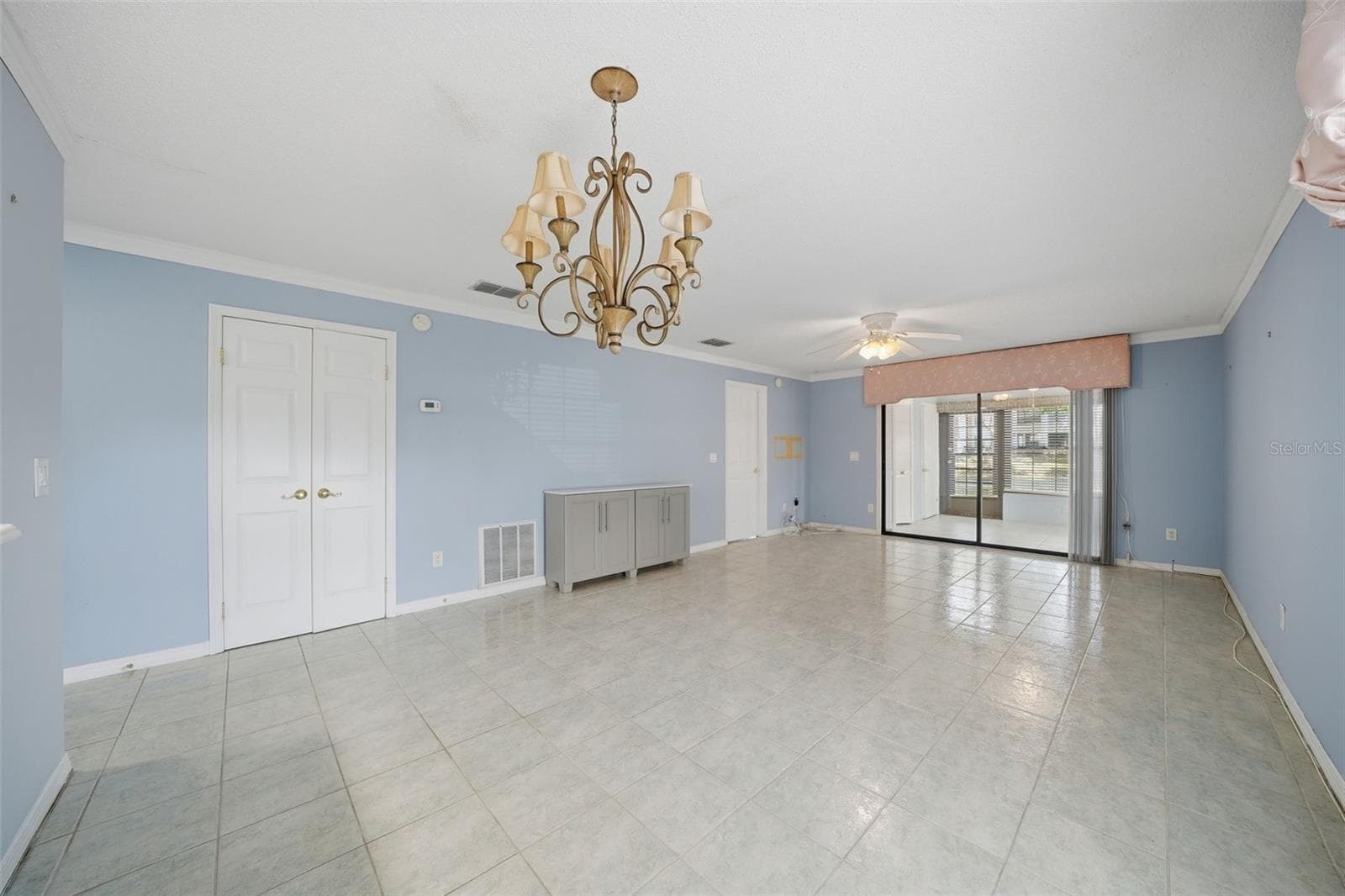 2130 Elm St #401 photo 2