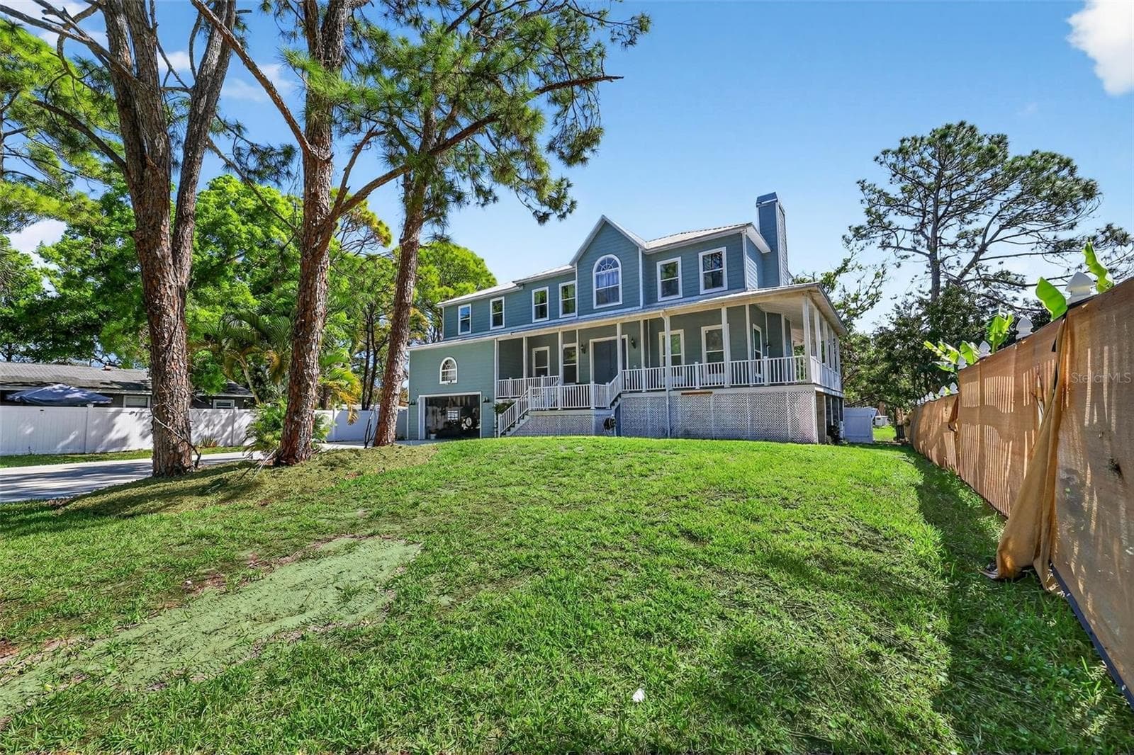 4433 Sweetwater Dr photo 3