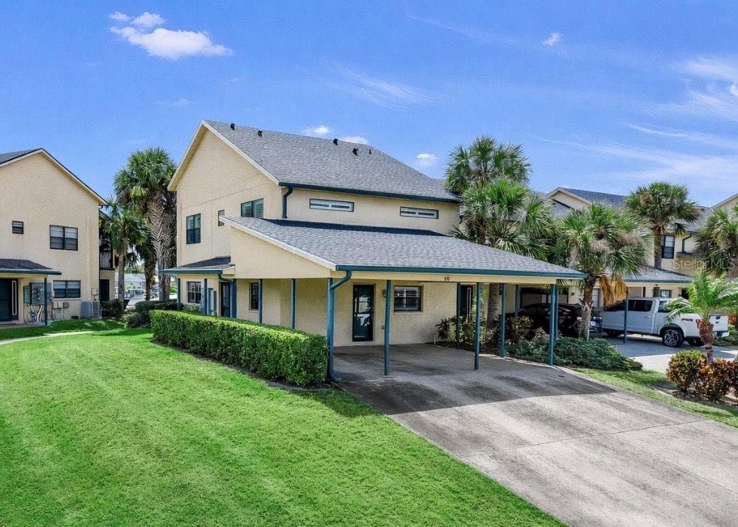 626 Yardarm Dr #13 photo 2