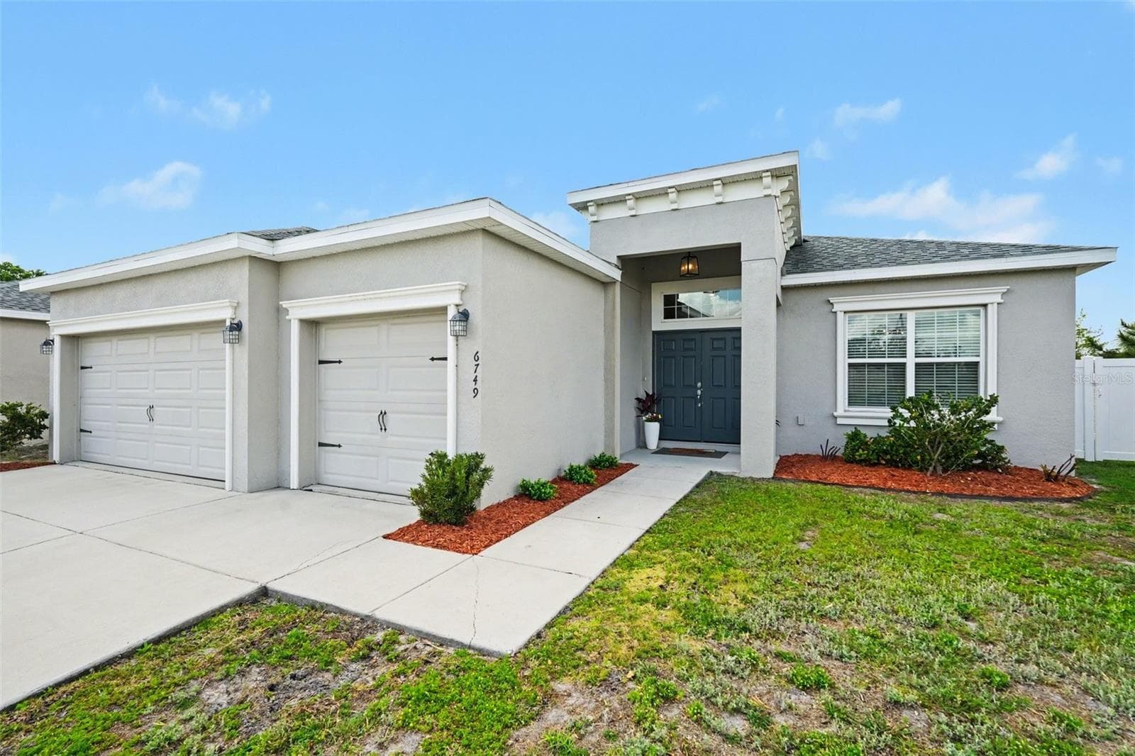 6749 Abbywood Ln photo 2