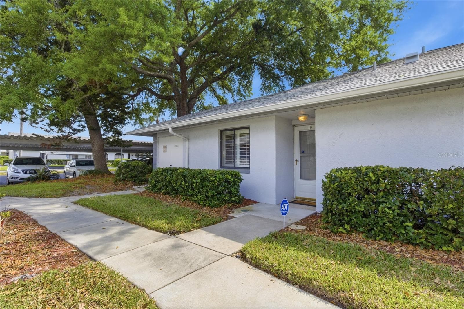 2701 Countryside Blvd #101 photo 2
