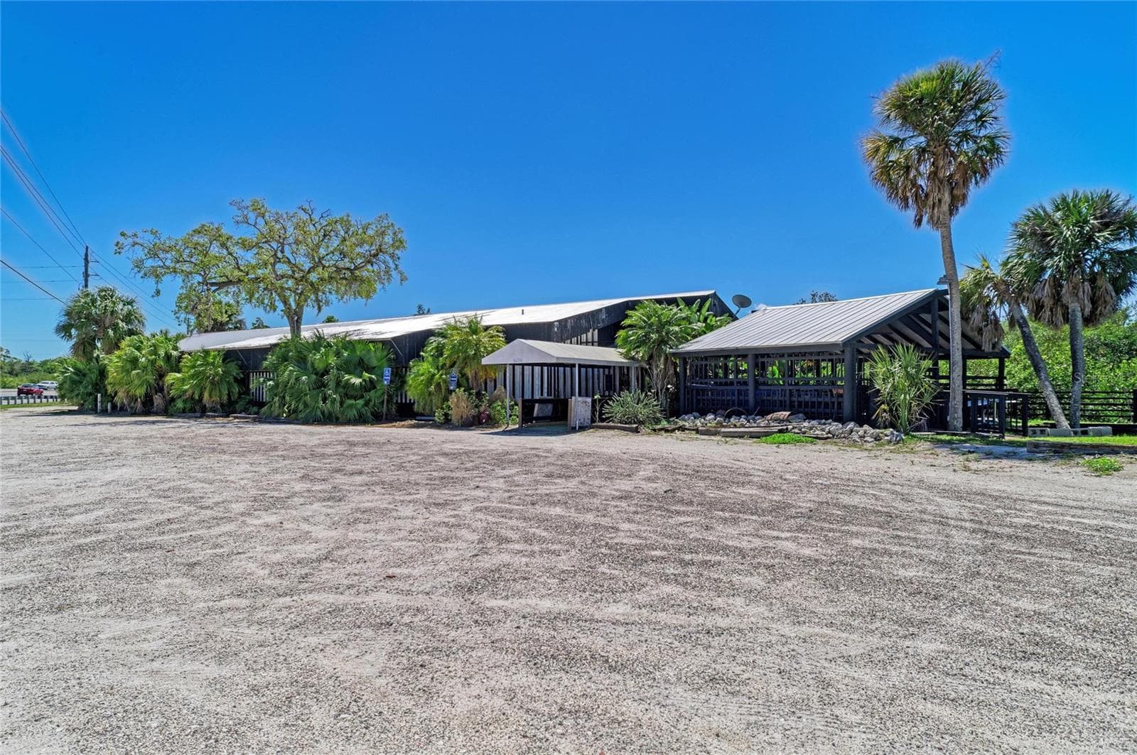 5611 Us Highway 19 photo 3