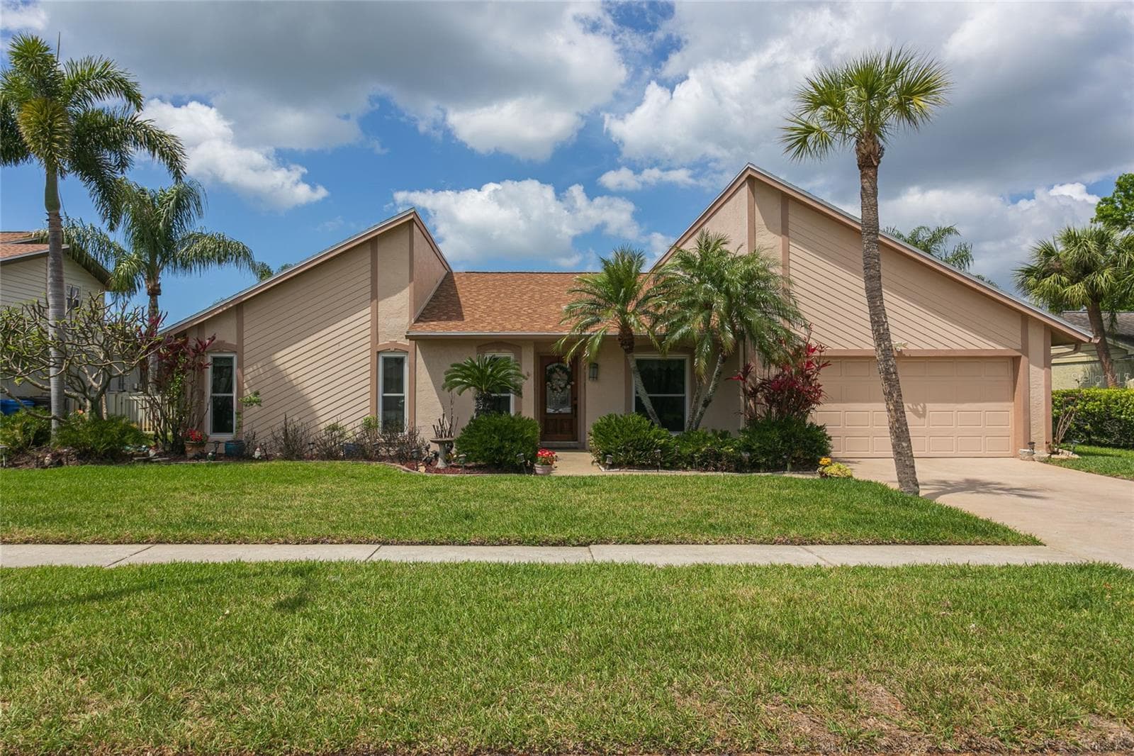 6104 Schooner Way photo 2