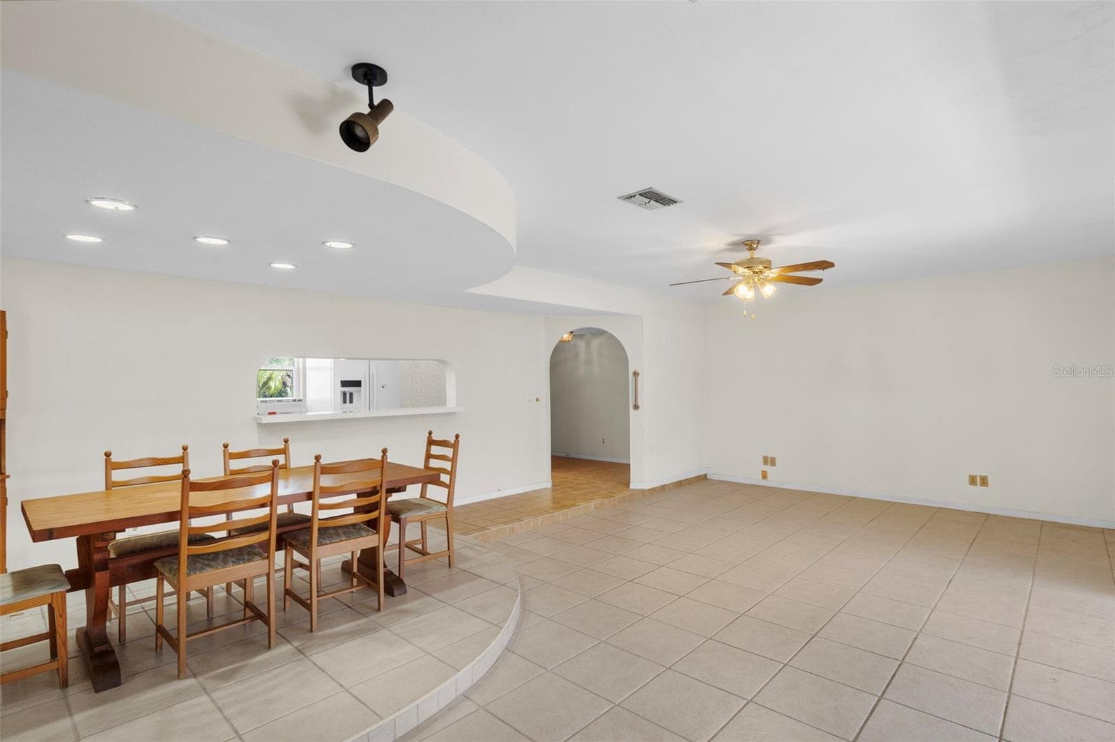 1768 Harbor Cir E photo 5