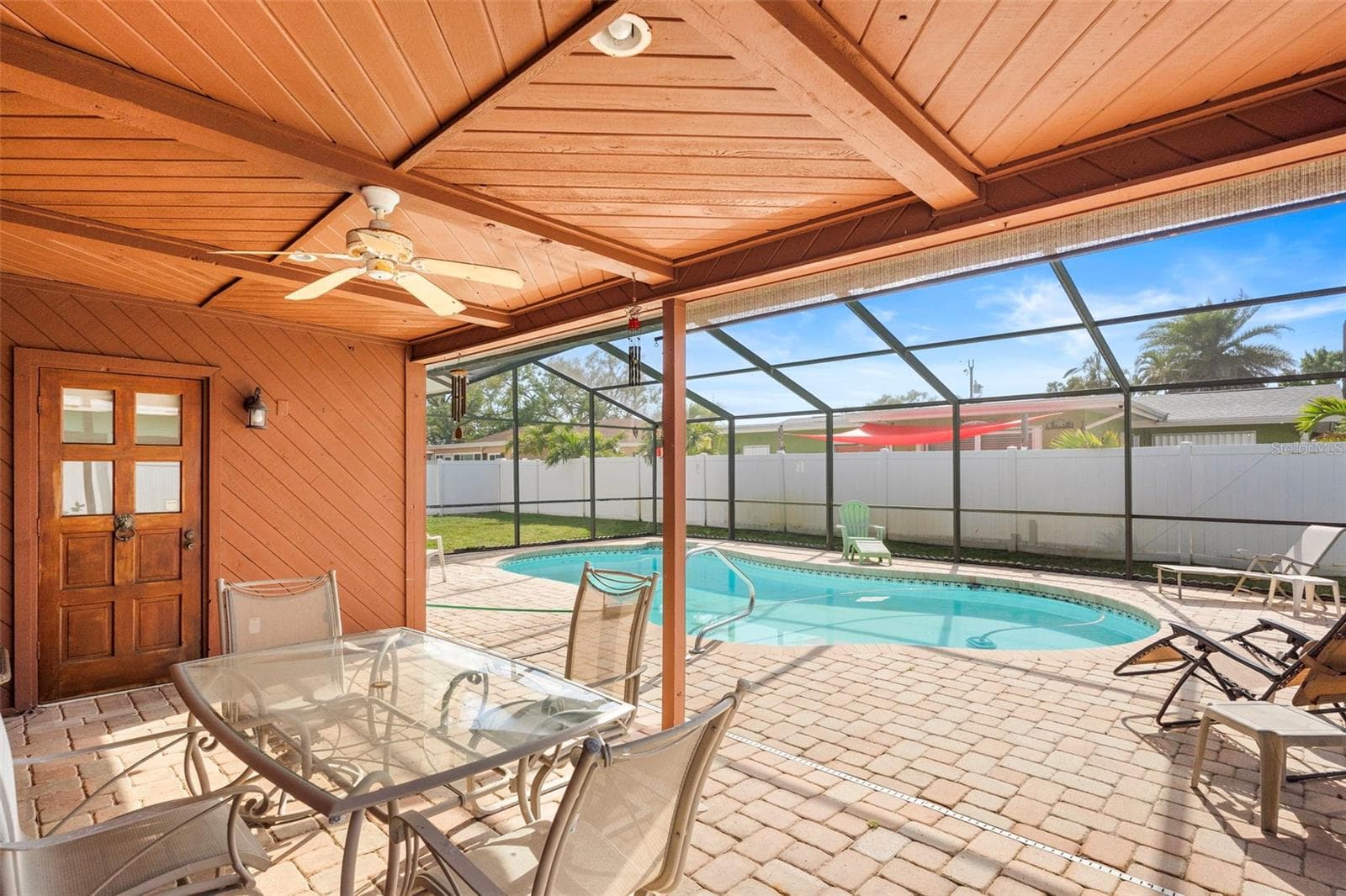 1768 Harbor Cir E photo 2