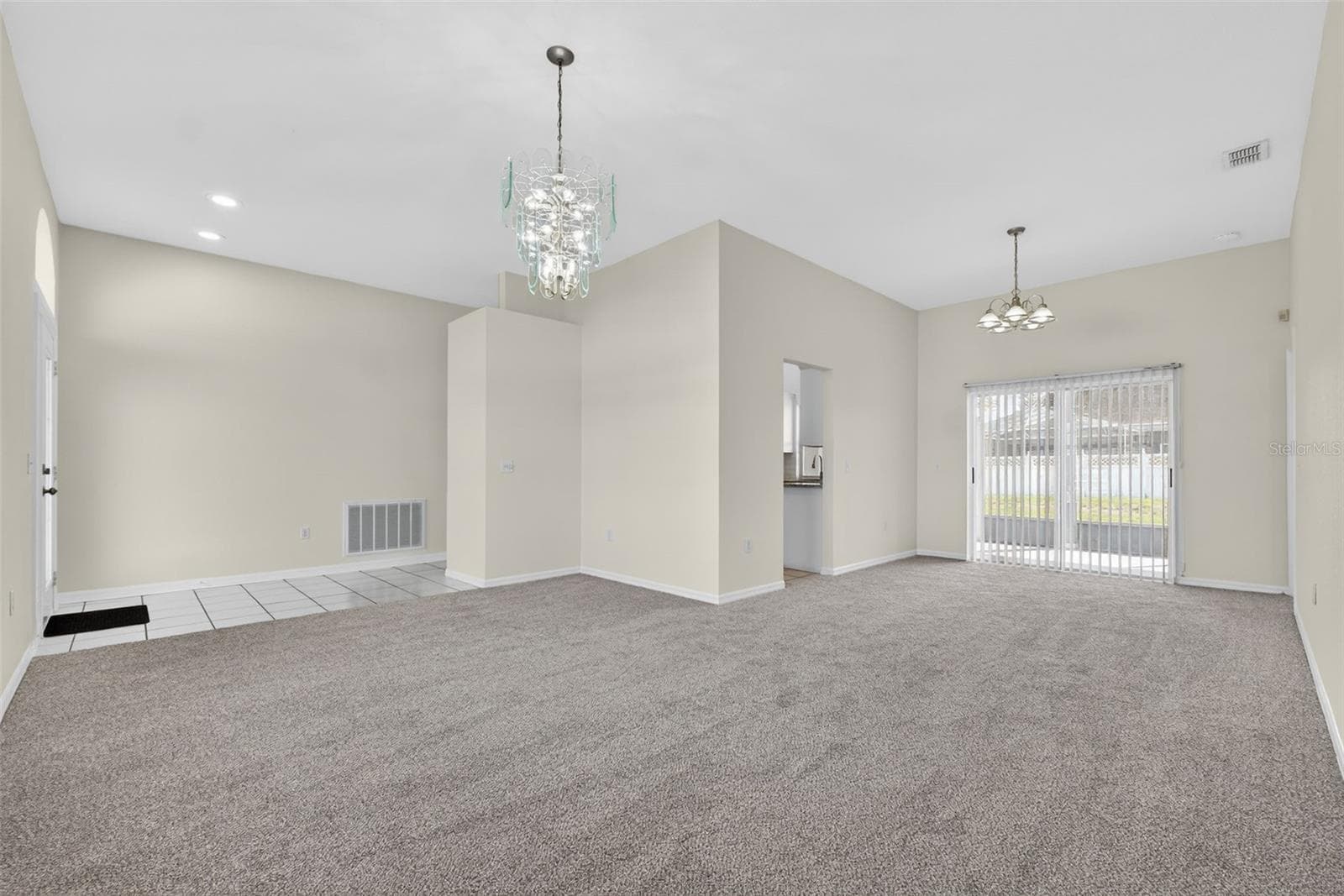 131 Ruby Lake Dr photo 4