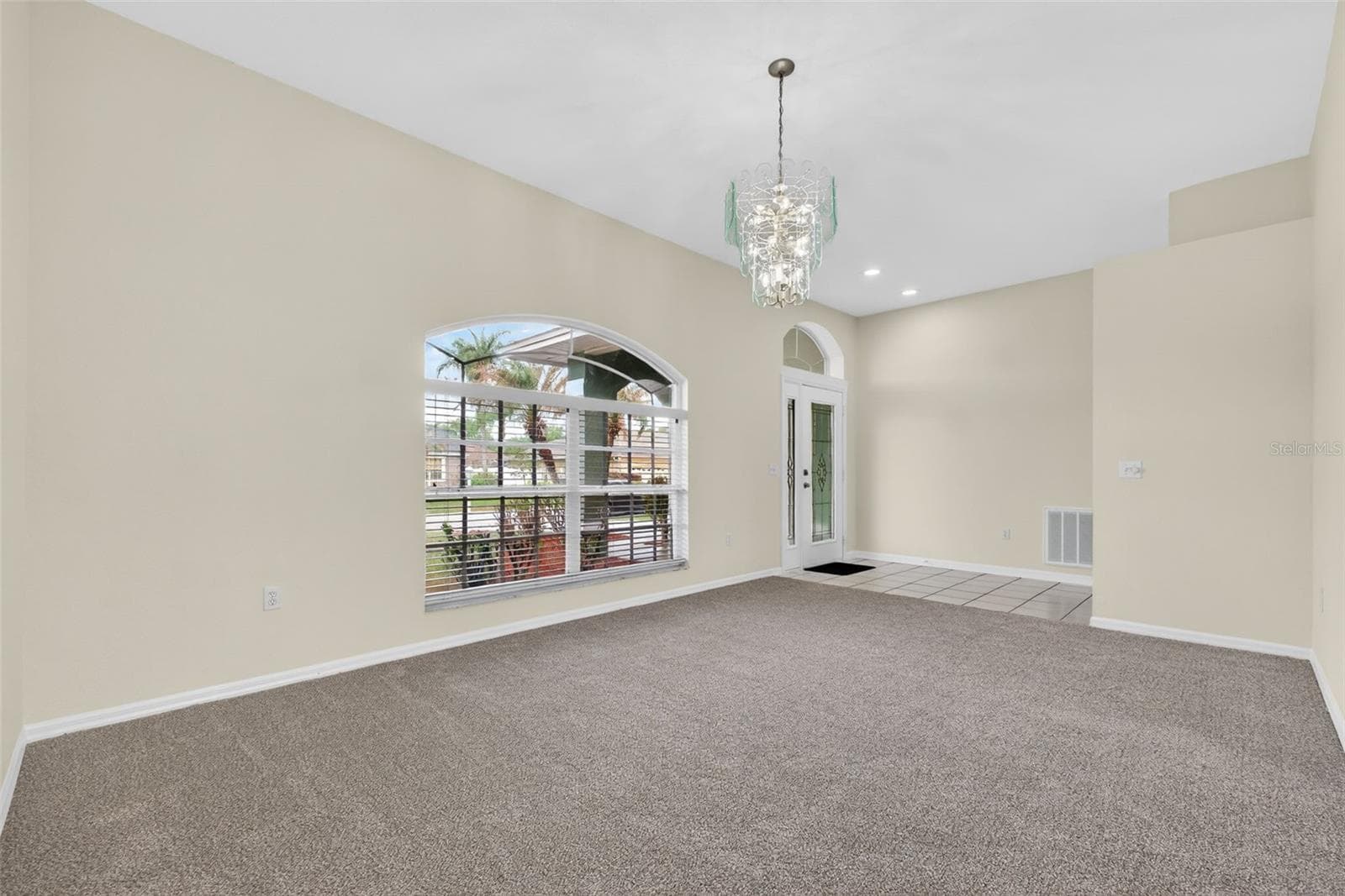 131 Ruby Lake Dr photo 5