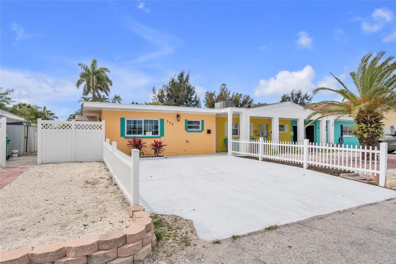 445 63rd St photo 3