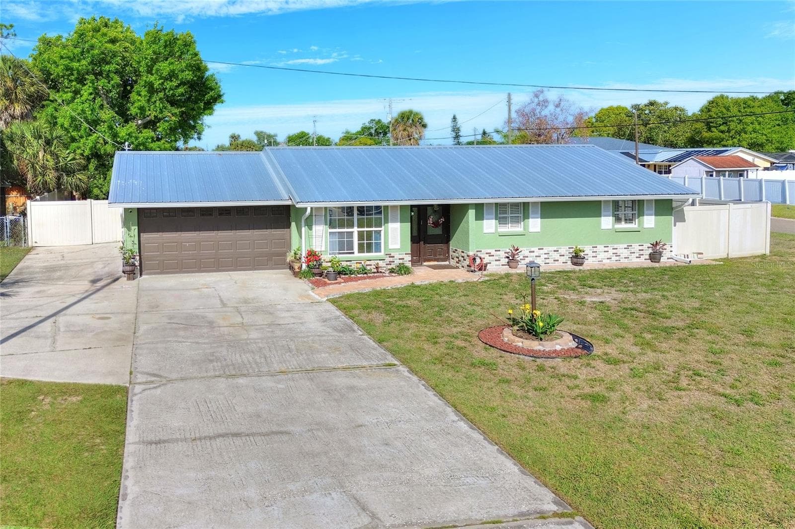 6108 Fairway Blvd photo 2