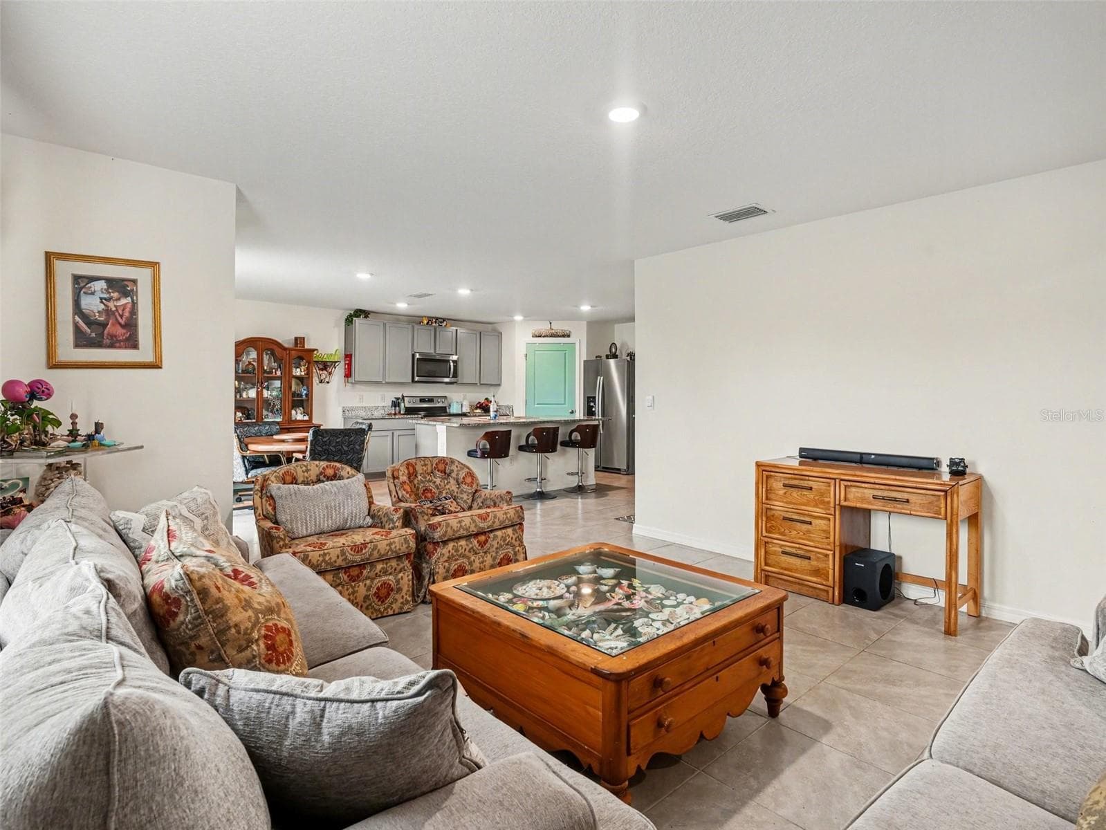4114 Dovetail Ln photo 3